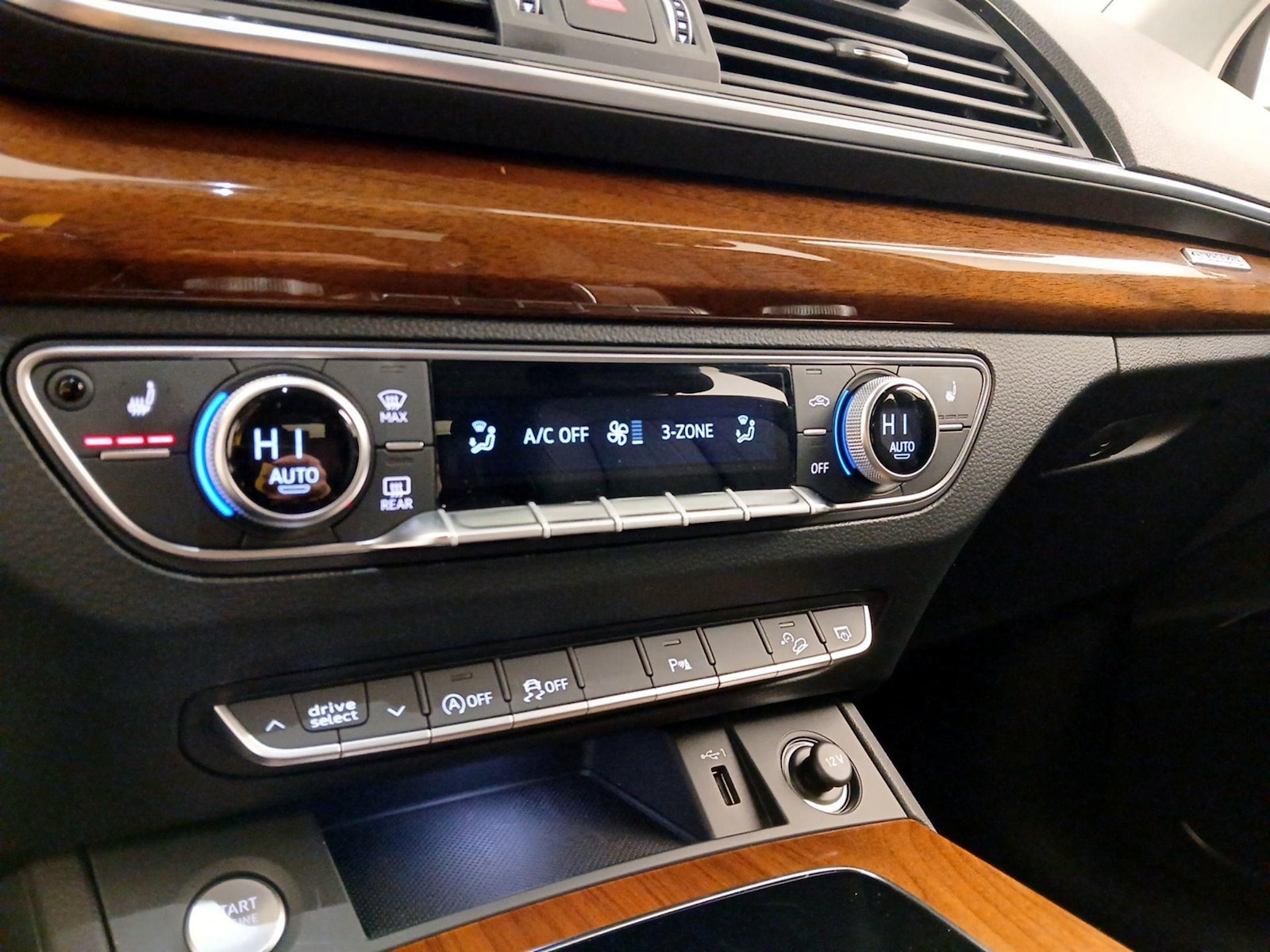 2022 Audi Q5 Premium - Photo 17