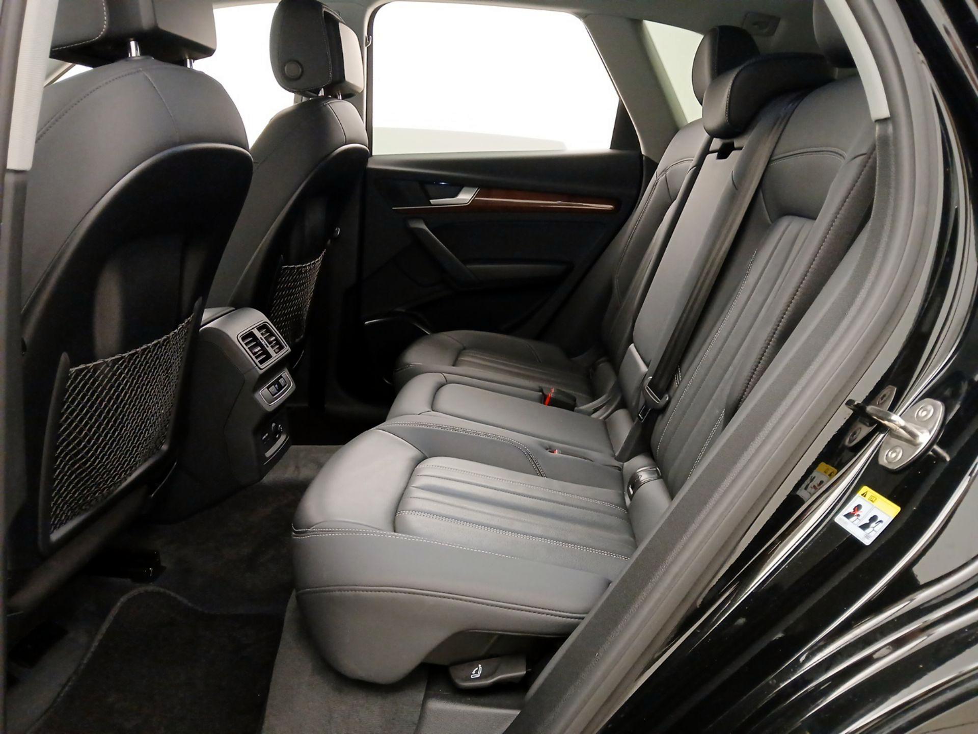 Thumbnail: 2022 Audi Q5 - 18