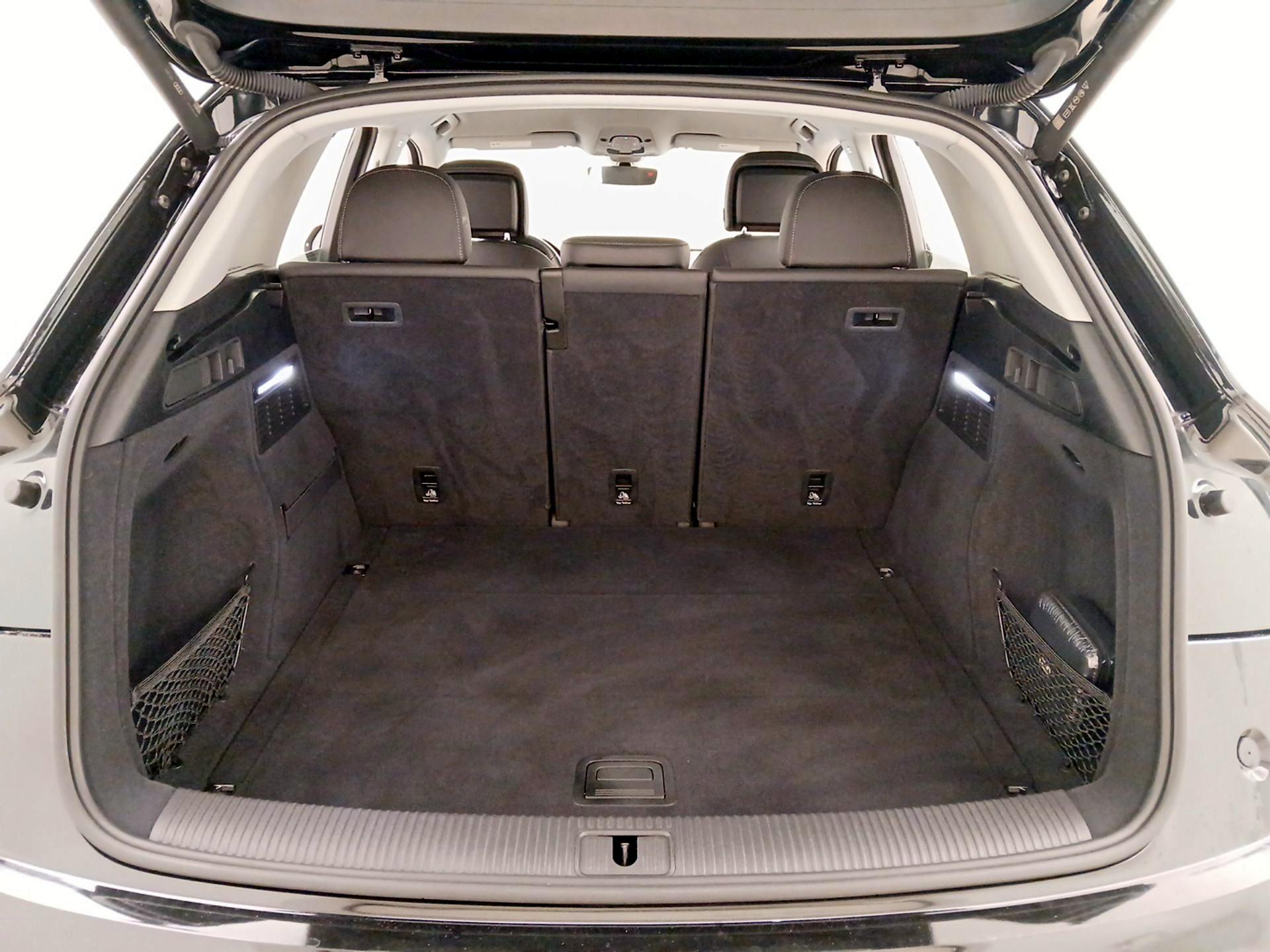 Thumbnail: 2022 Audi Q5 - 19