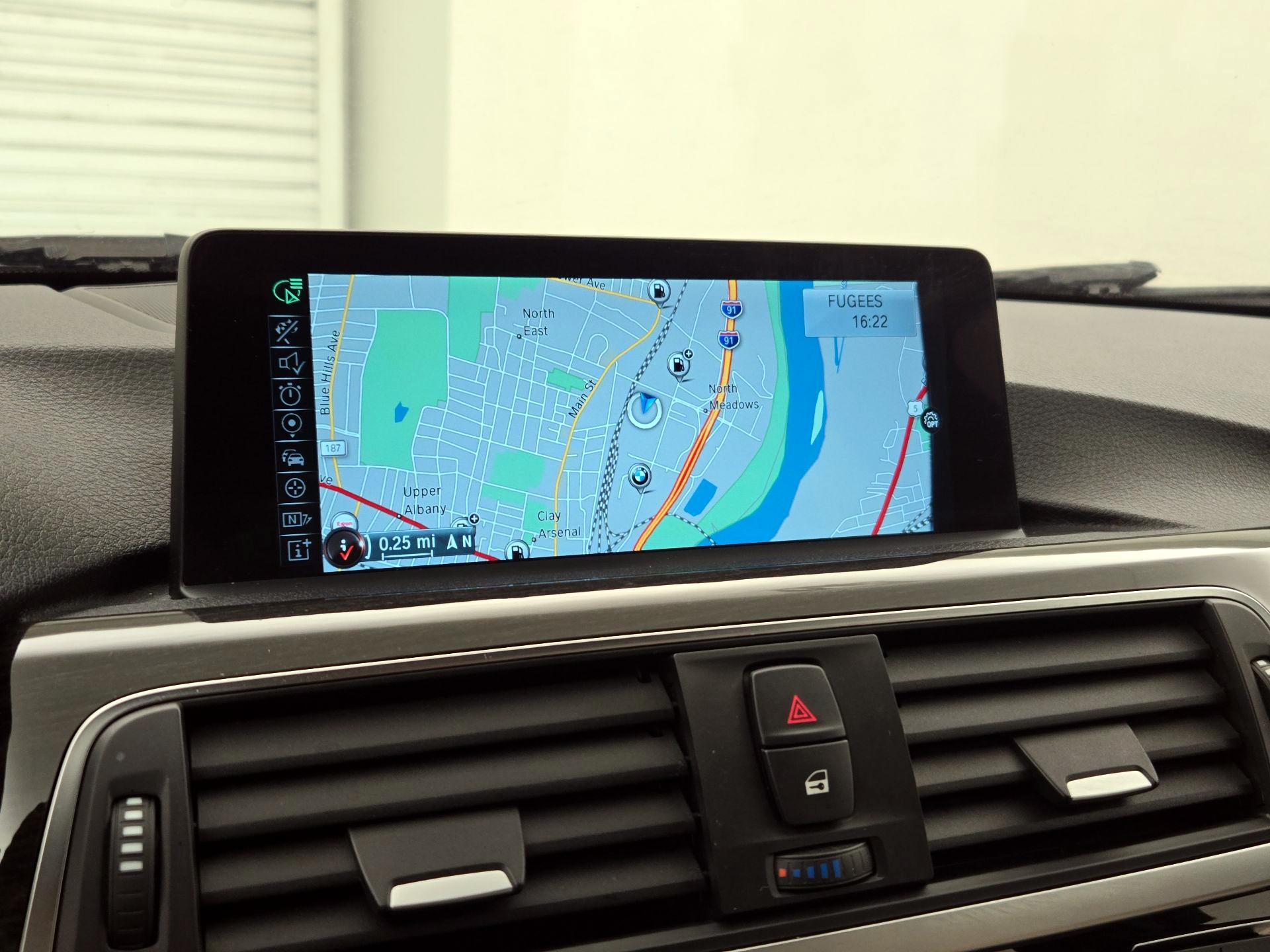 Thumbnail: 2016 BMW 3 Series - 14