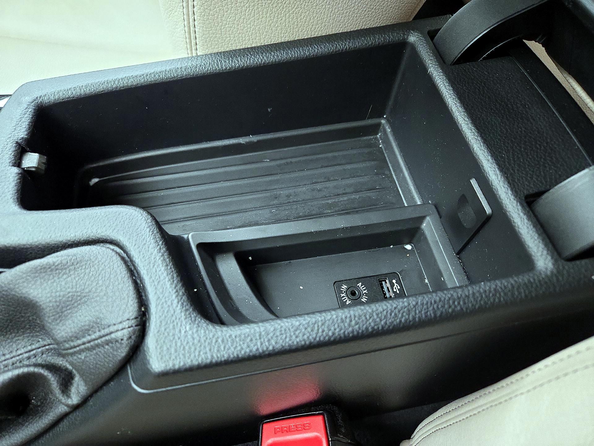 Thumbnail: 2016 BMW 3 Series - 19