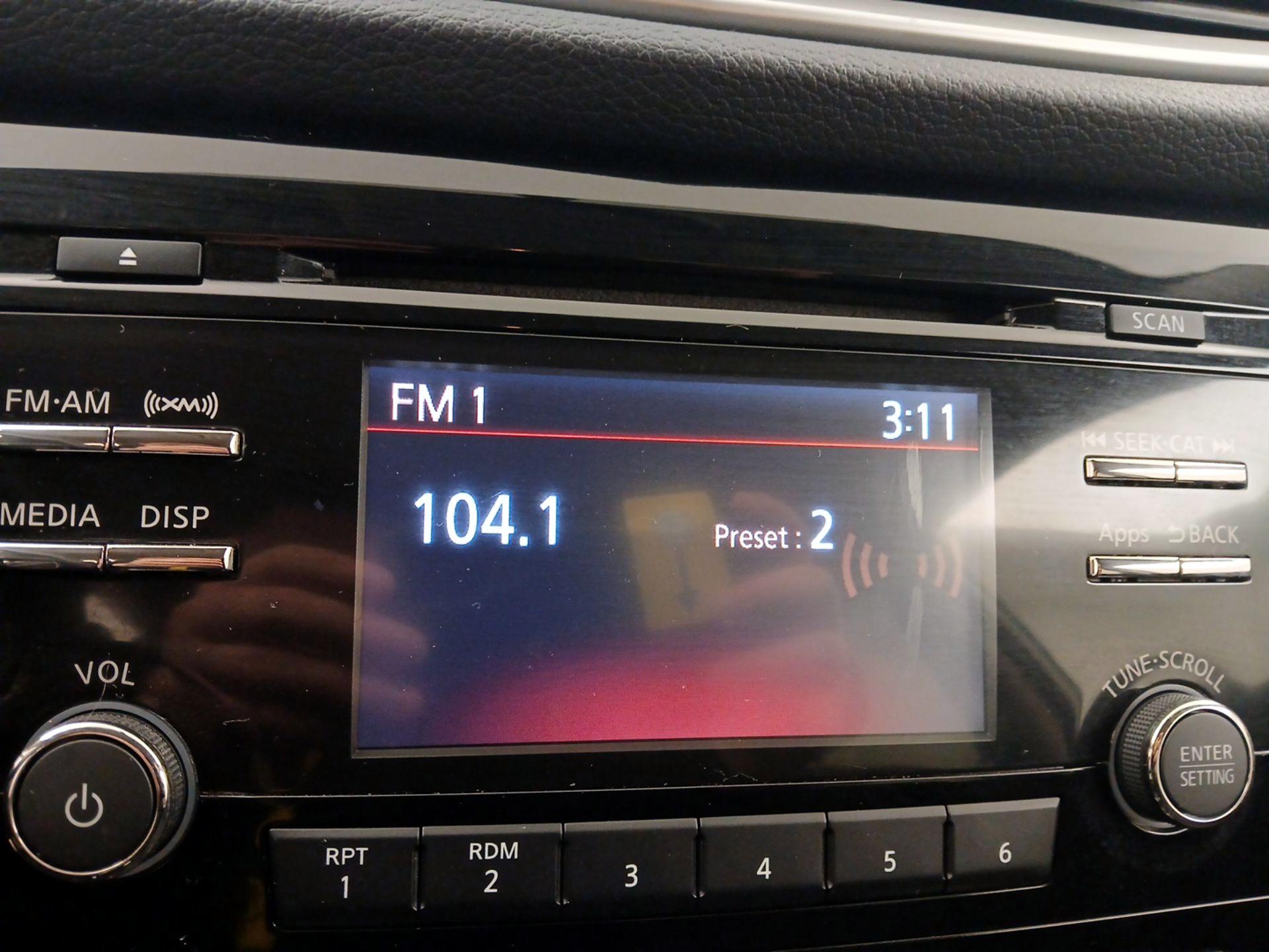 Thumbnail: 2016 Nissan Rogue - 15