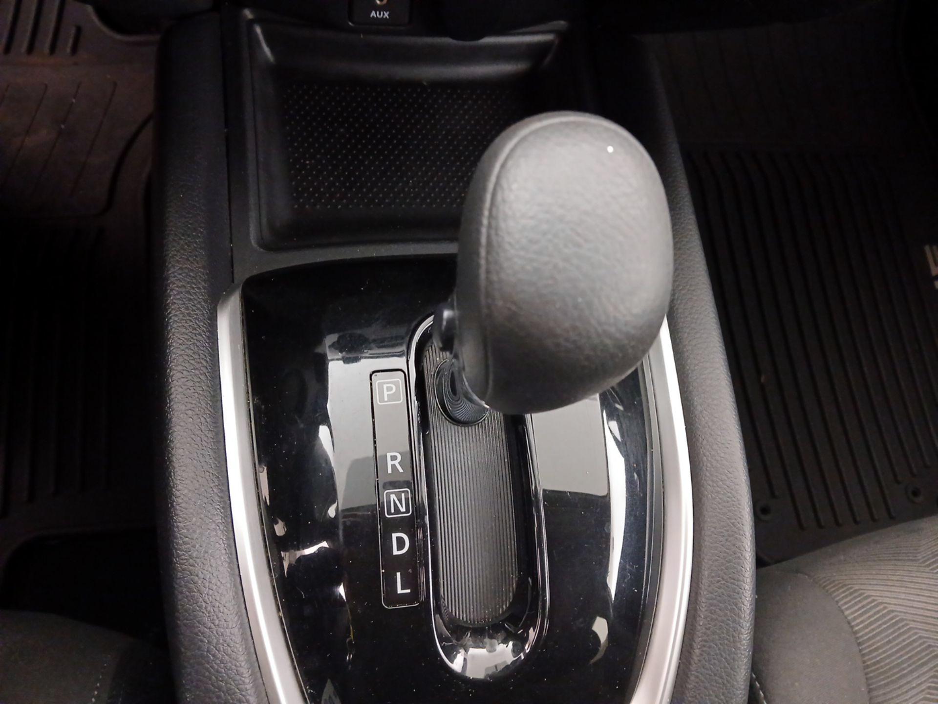 Thumbnail: 2016 Nissan Rogue - 17