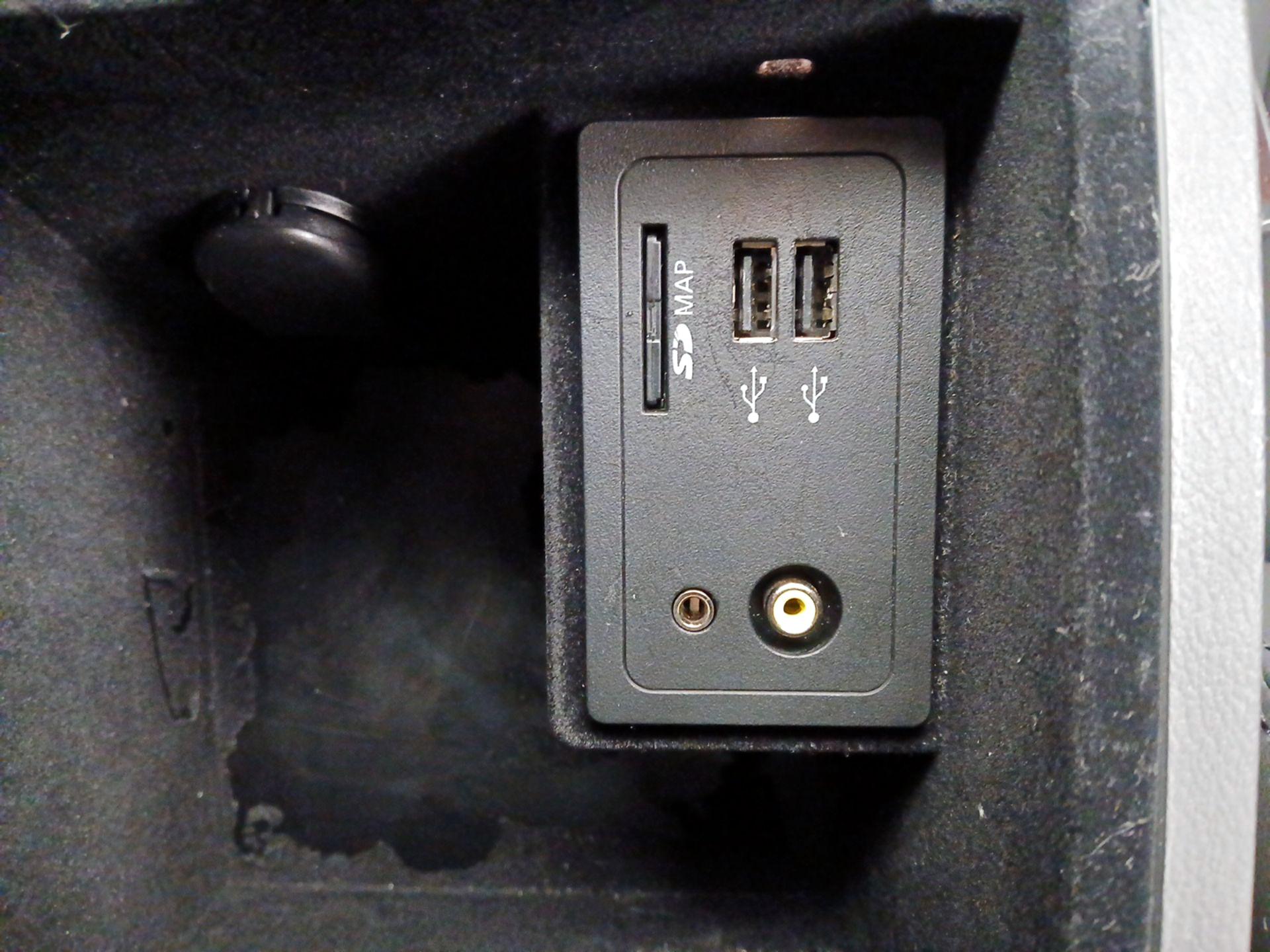 Thumbnail: 2019 INFINITI Q50 - 19