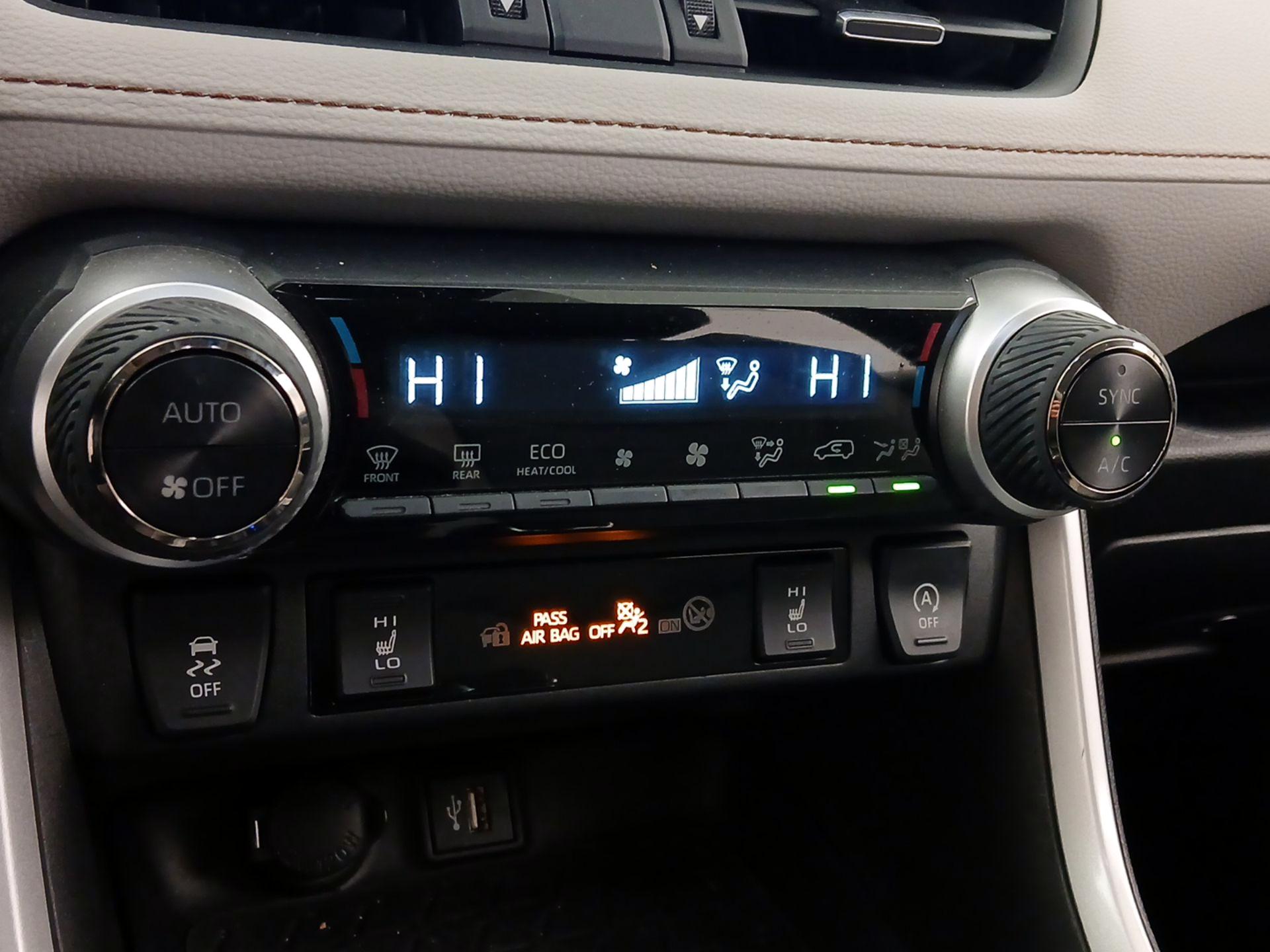 Thumbnail: 2024 Toyota RAV4 - 16