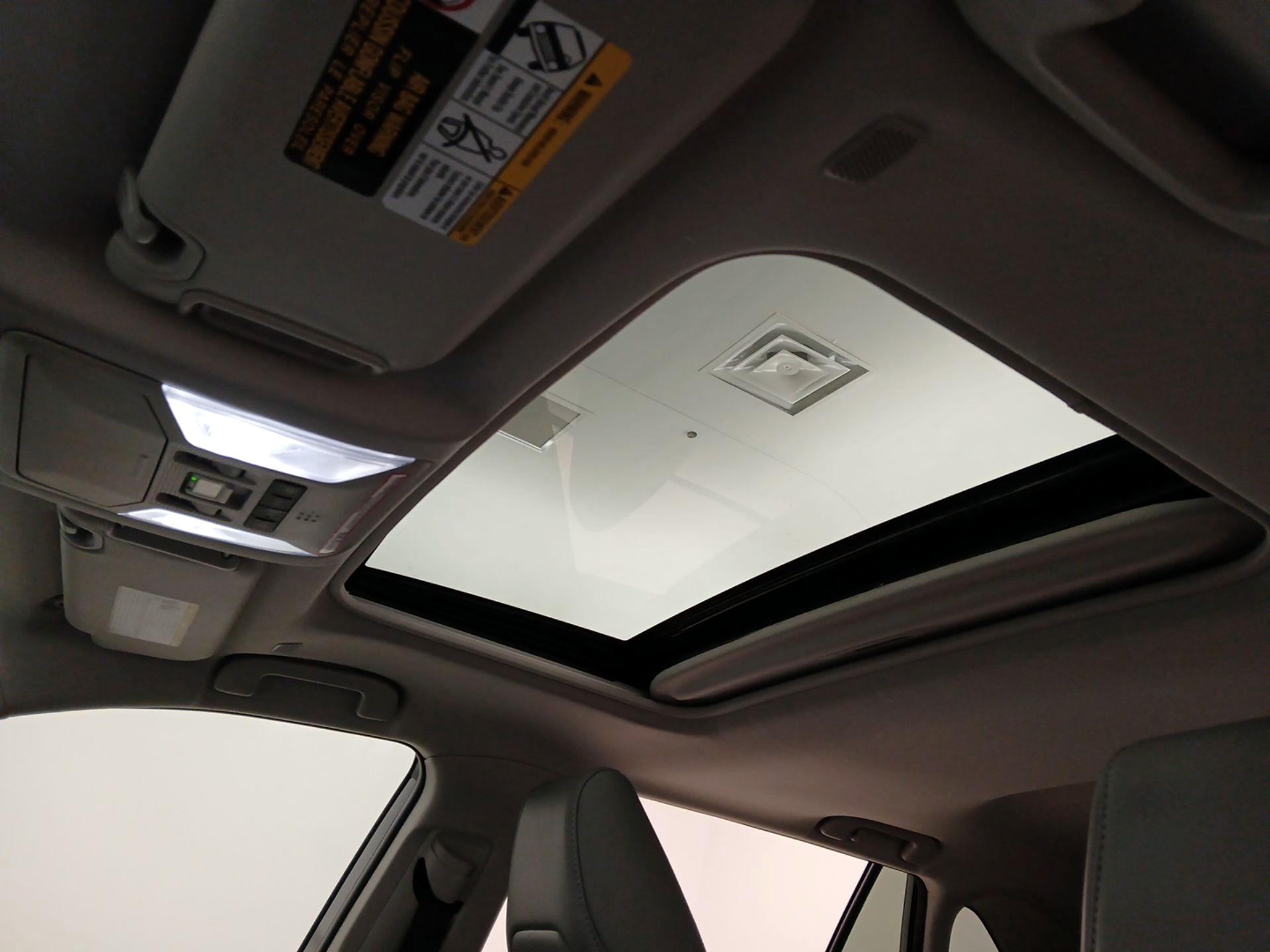 Thumbnail: 2024 Toyota RAV4 - 19