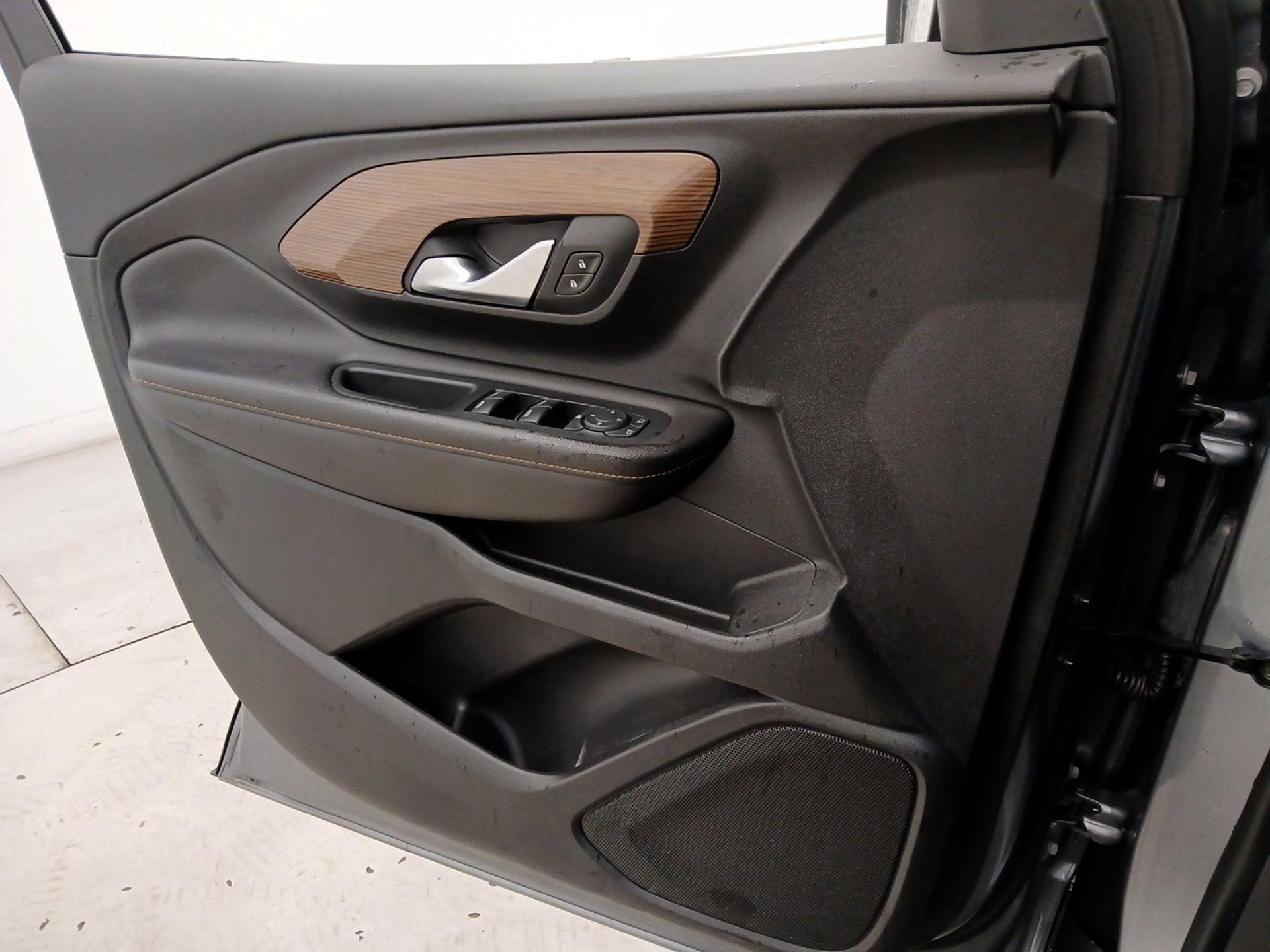 Thumbnail: 2020 GMC Terrain - 12