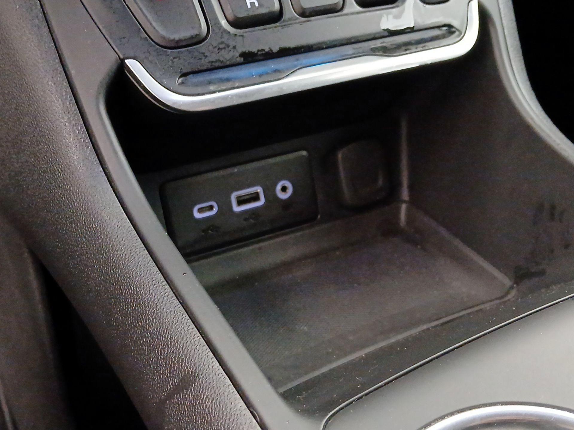 Thumbnail: 2020 GMC Terrain - 18