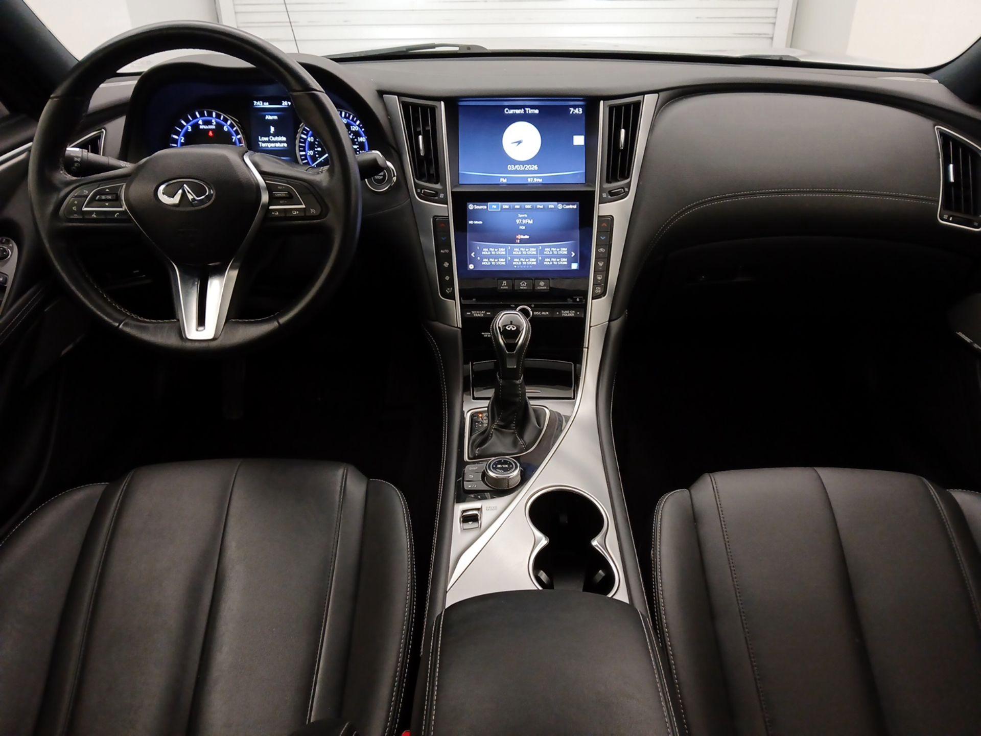 Thumbnail: 2017 INFINITI Q60 - 9