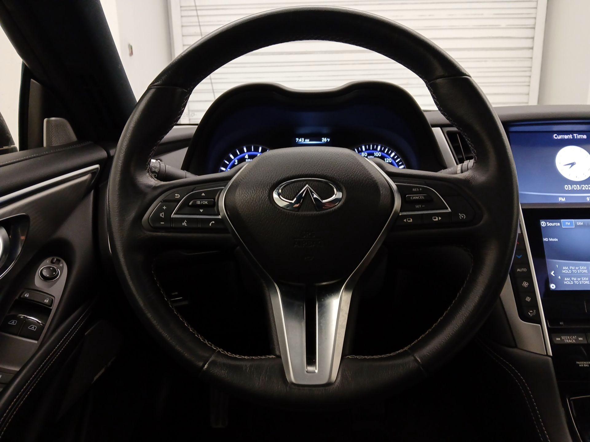 Thumbnail: 2017 INFINITI Q60 - 10