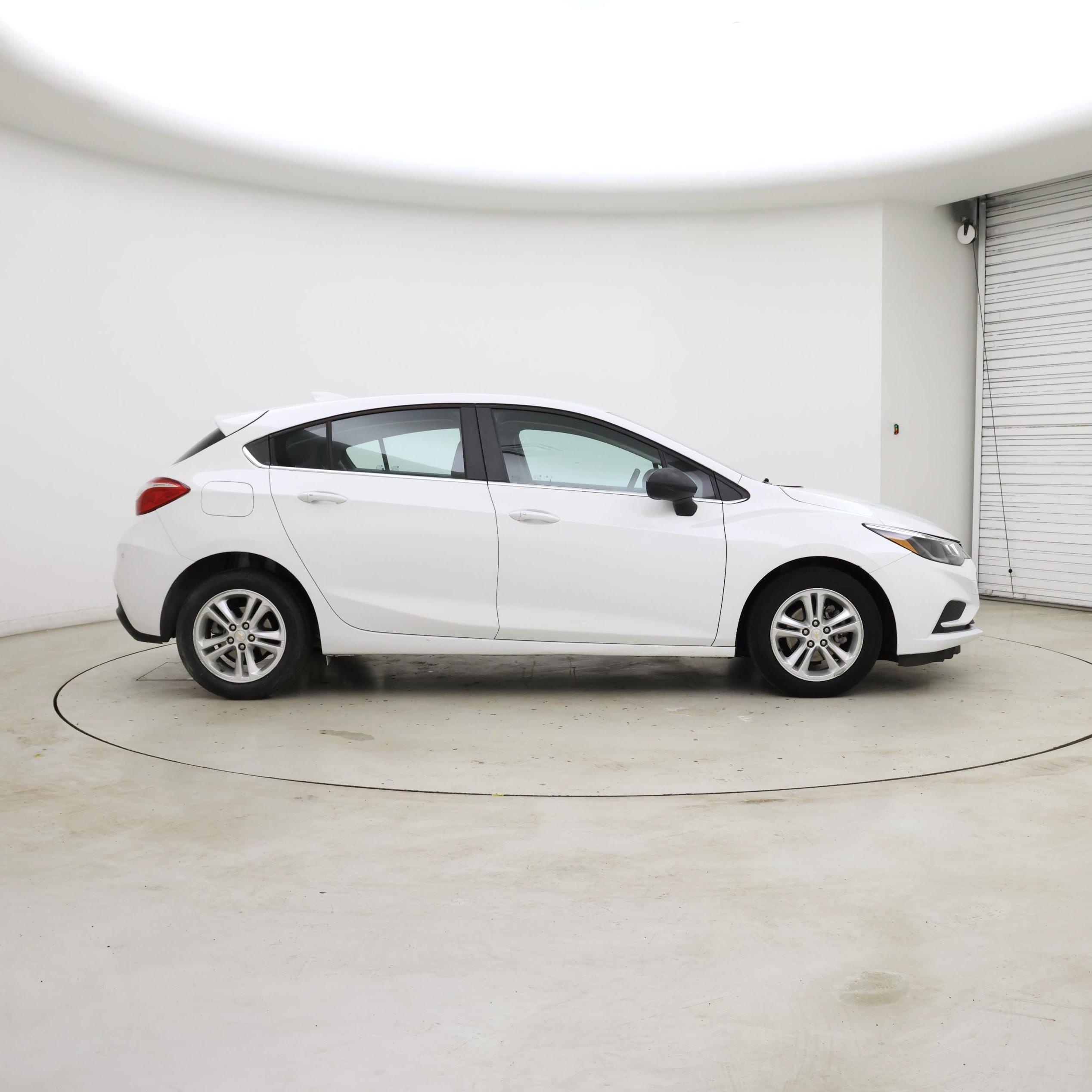 Thumbnail: 2018 Chevrolet Cruze - 7