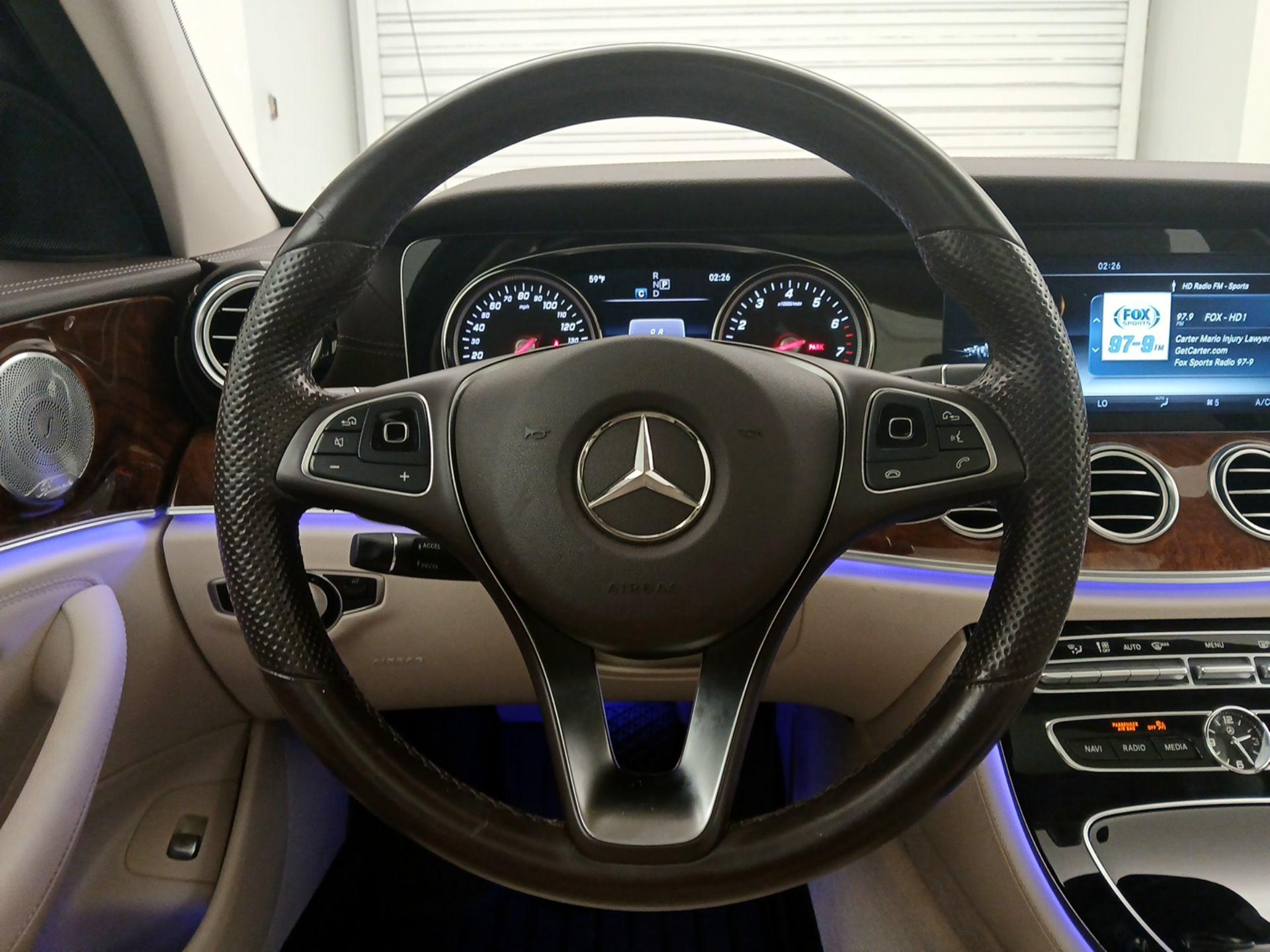 Thumbnail: 2017 Mercedes-Benz E-Class - 10