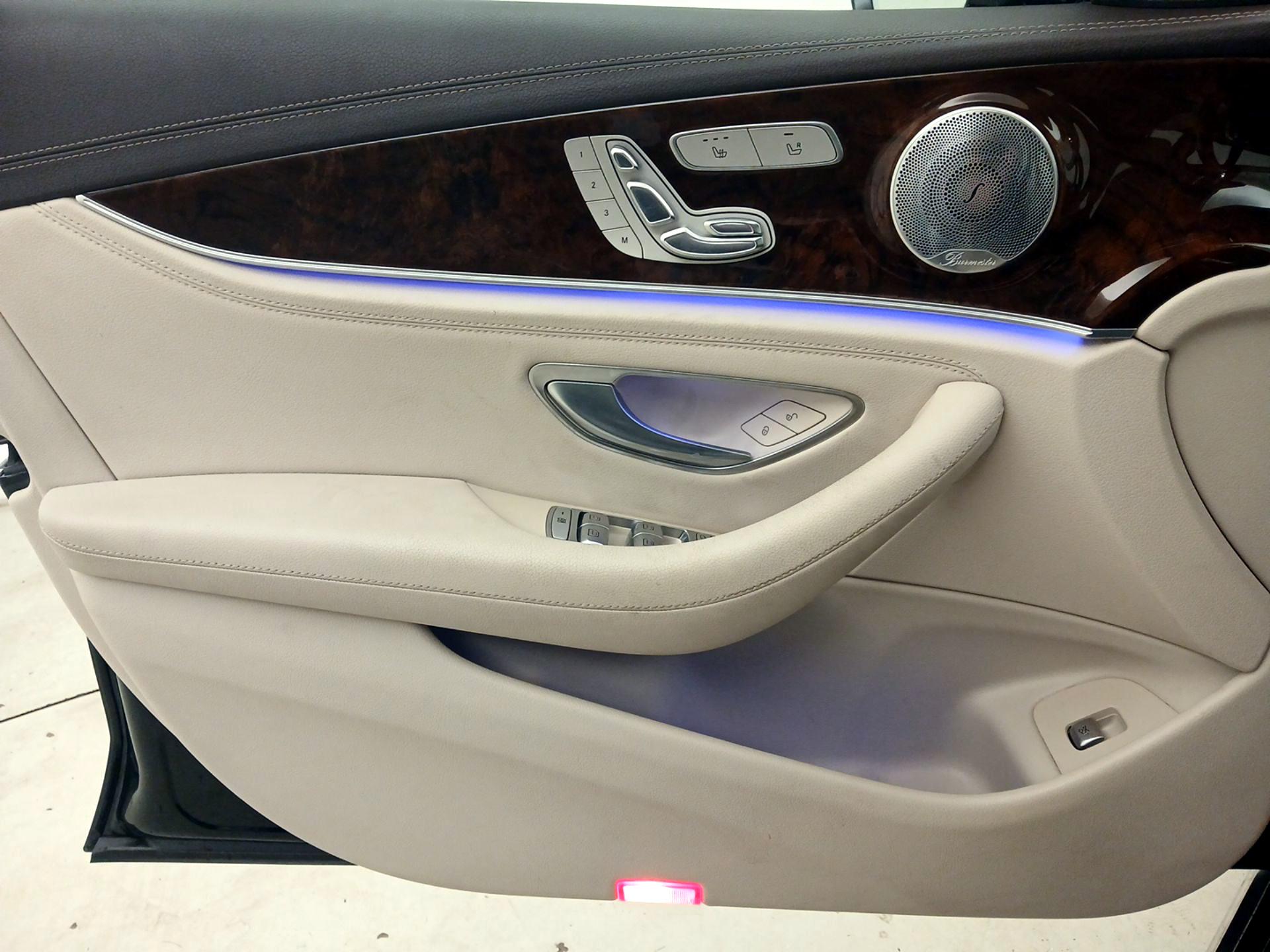 Thumbnail: 2017 Mercedes-Benz E-Class - 12