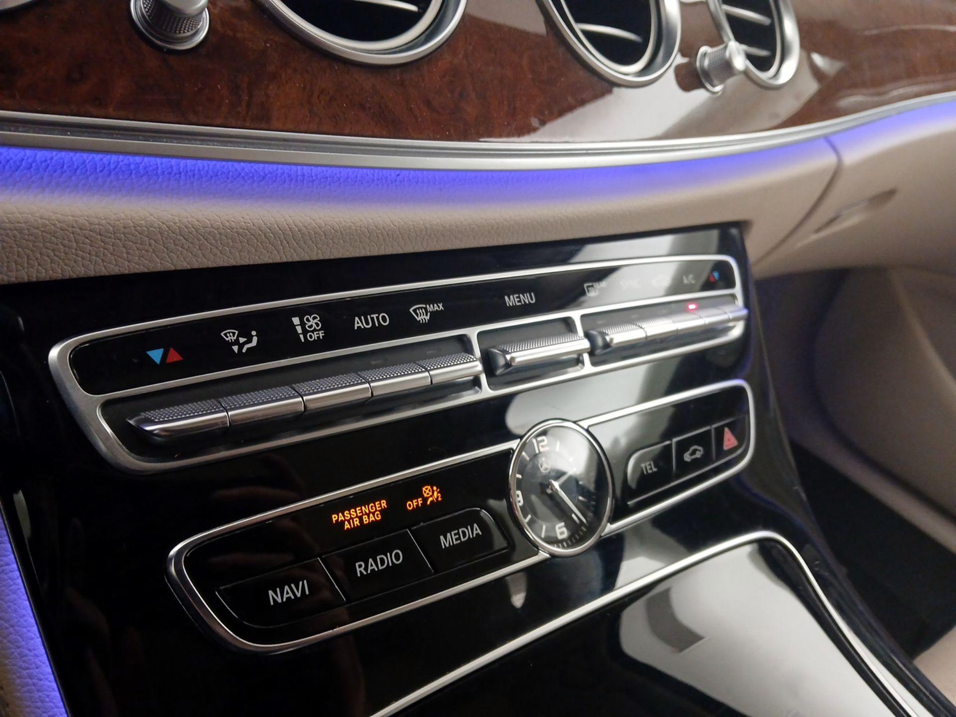 Thumbnail: 2017 Mercedes-Benz E-Class - 17