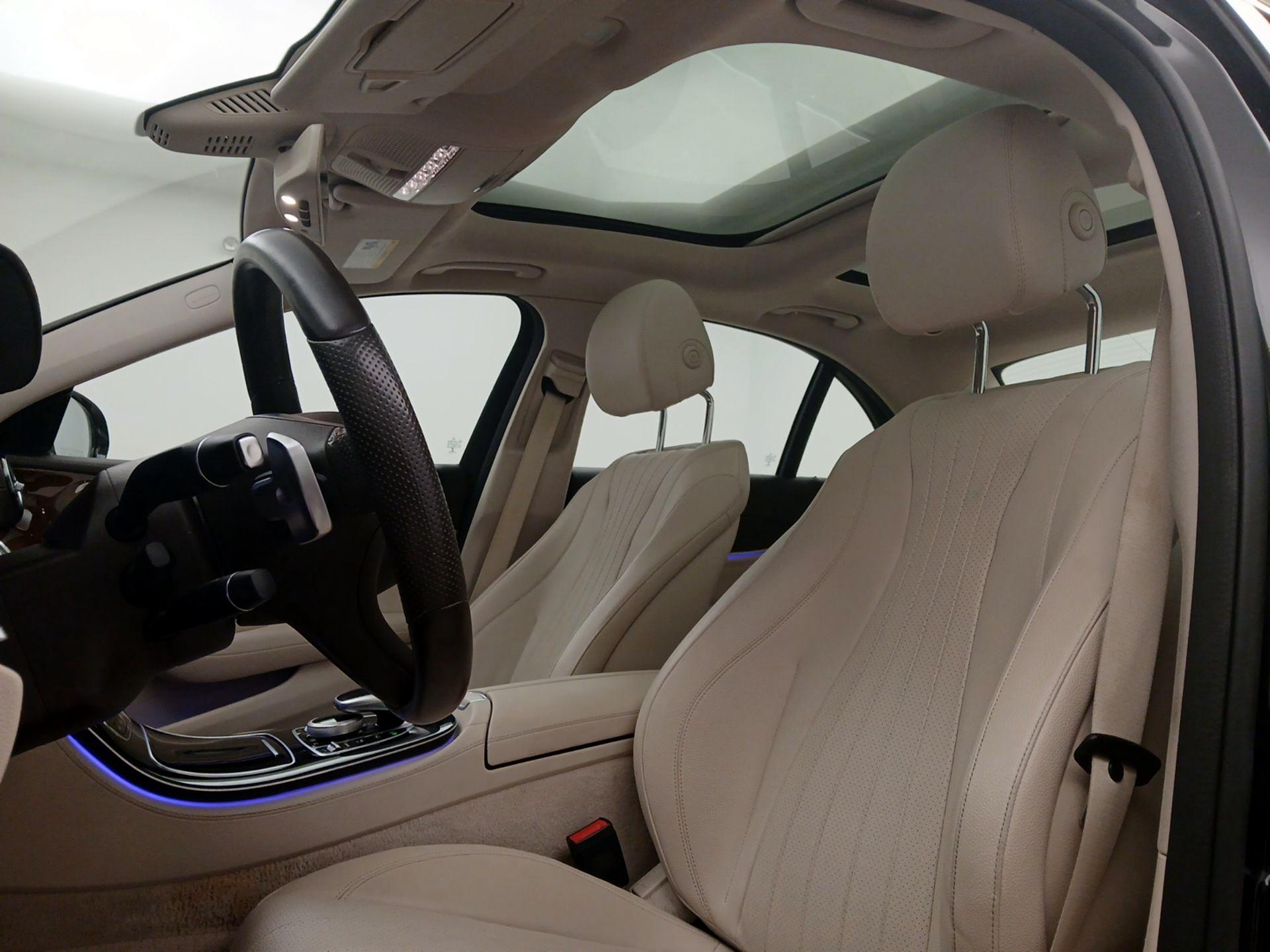 Thumbnail: 2017 Mercedes-Benz E-Class - 20