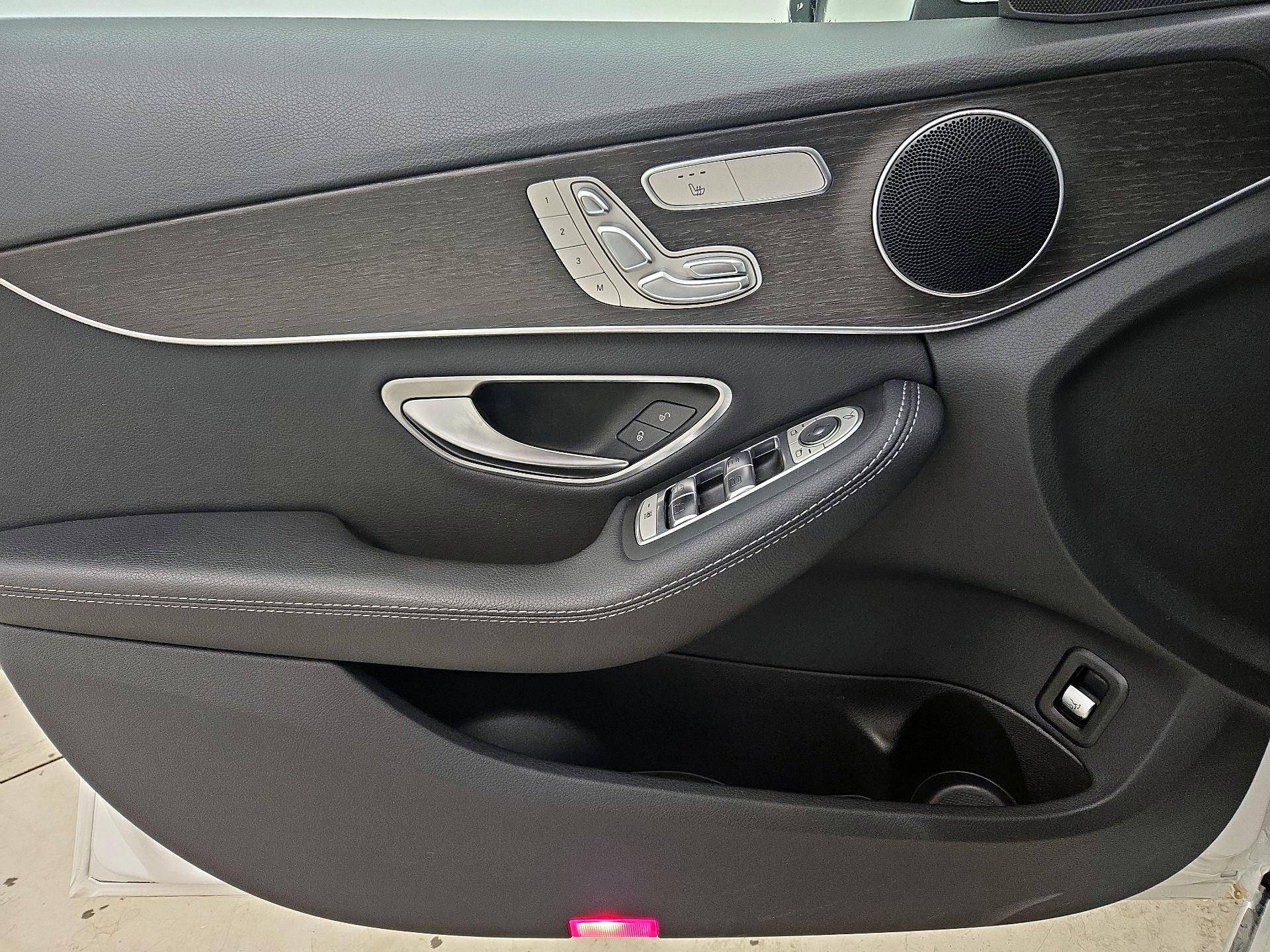 Thumbnail: 2019 Mercedes-Benz C-Class - 12