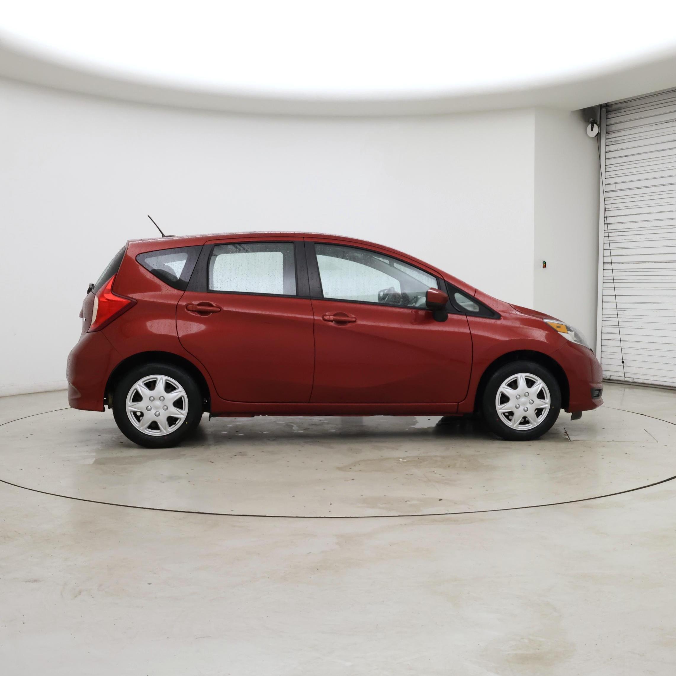 Thumbnail: 2018 Nissan Versa Note - 7