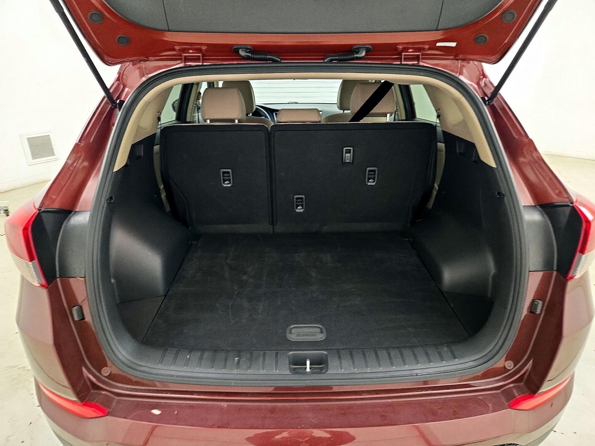 Thumbnail: 2018 Hyundai Tucson - 19