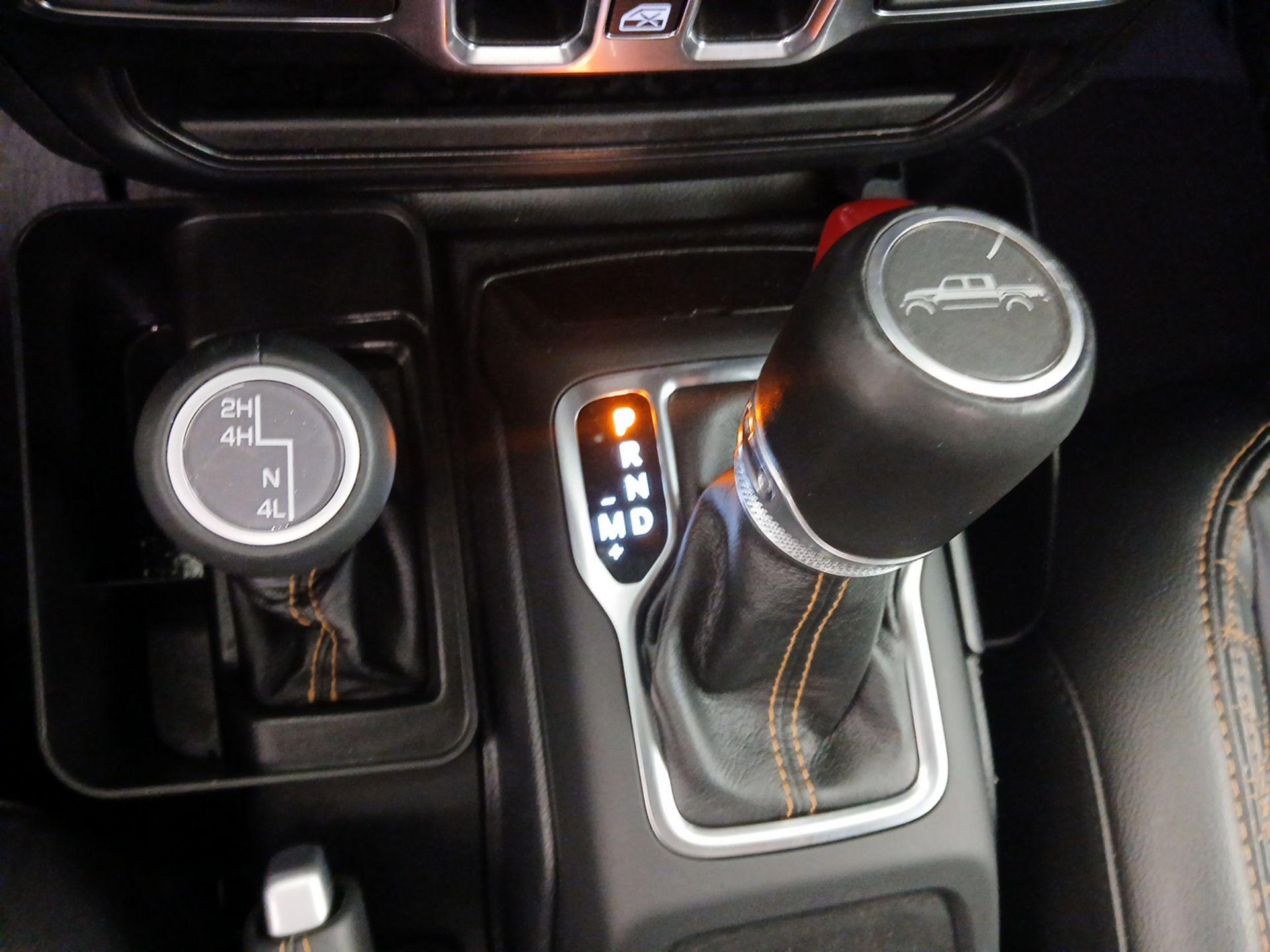 Thumbnail: 2021 Jeep Gladiator - 18