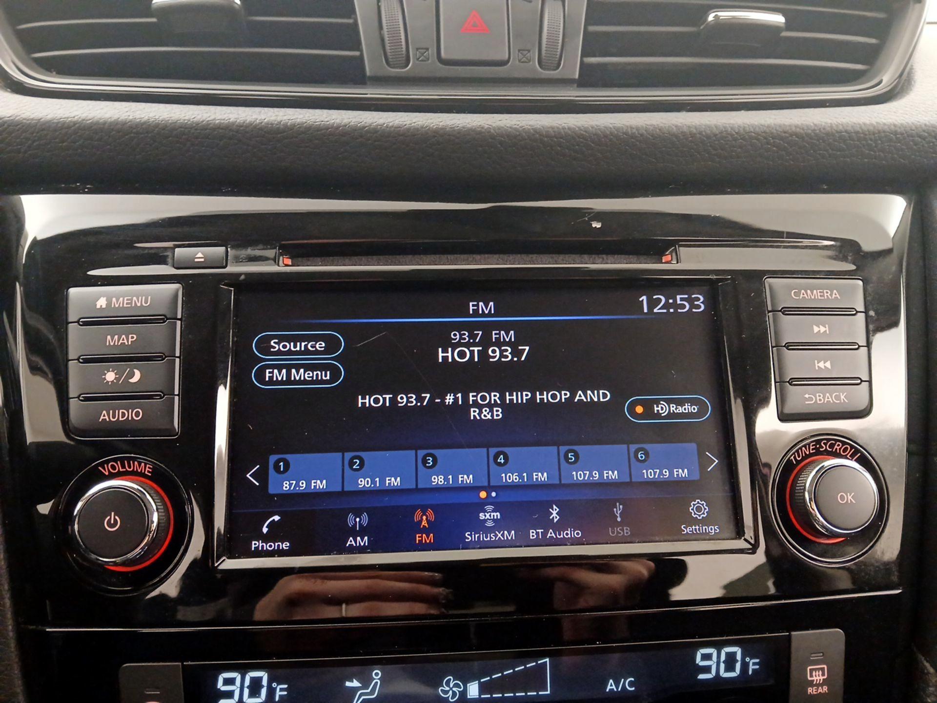 Thumbnail: 2020 Nissan Rogue - 15