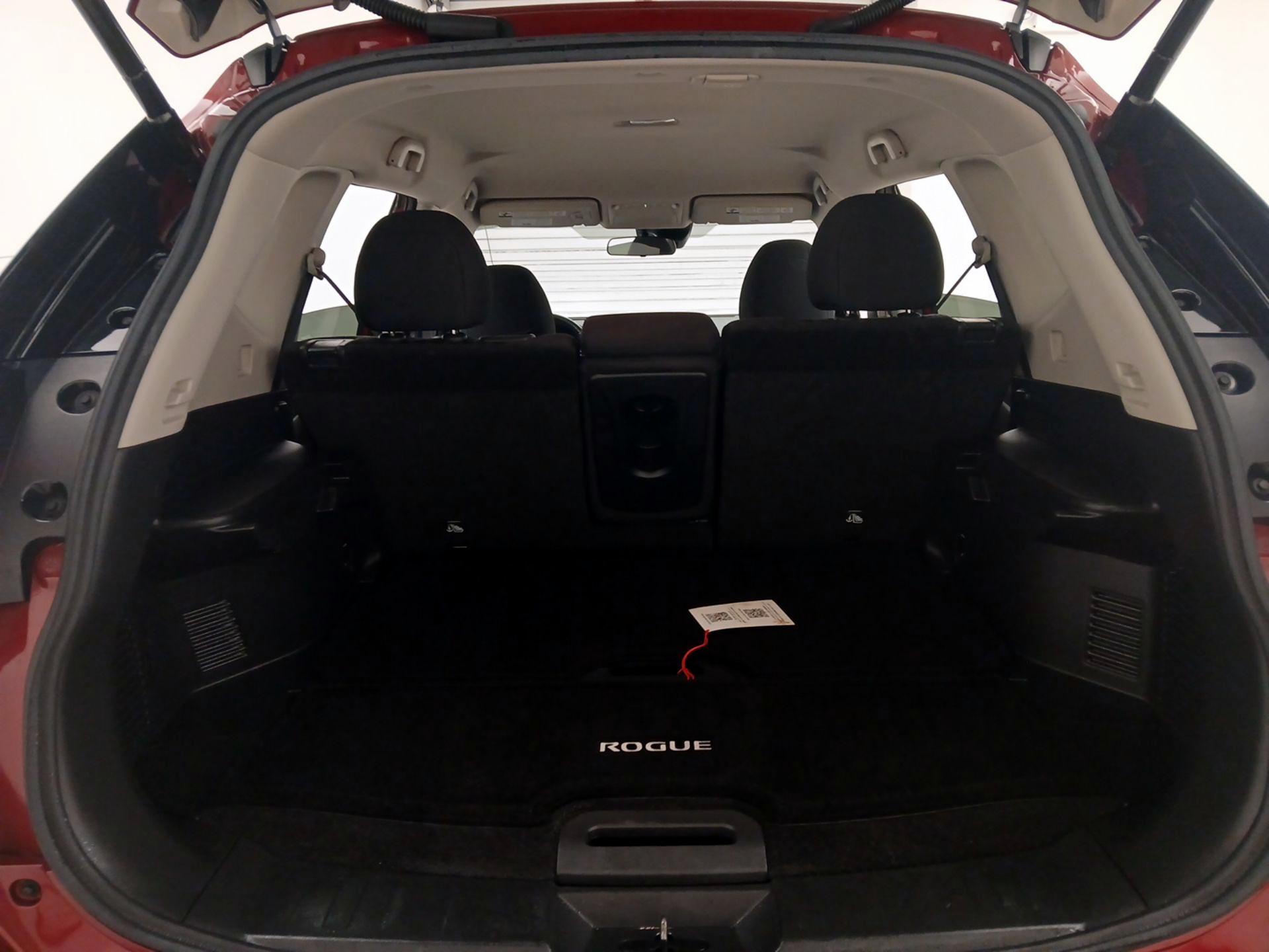 Thumbnail: 2020 Nissan Rogue - 19