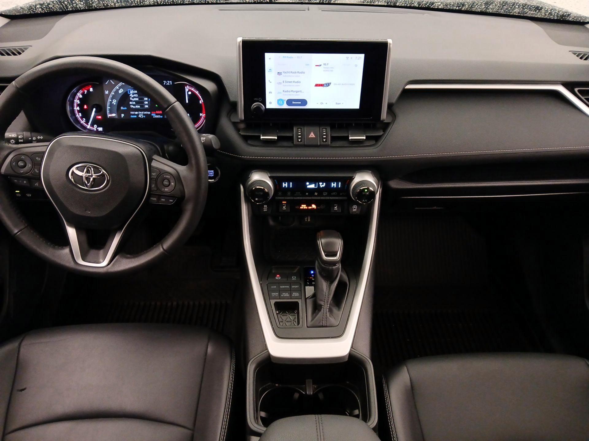 Thumbnail: 2024 Toyota RAV4 - 9