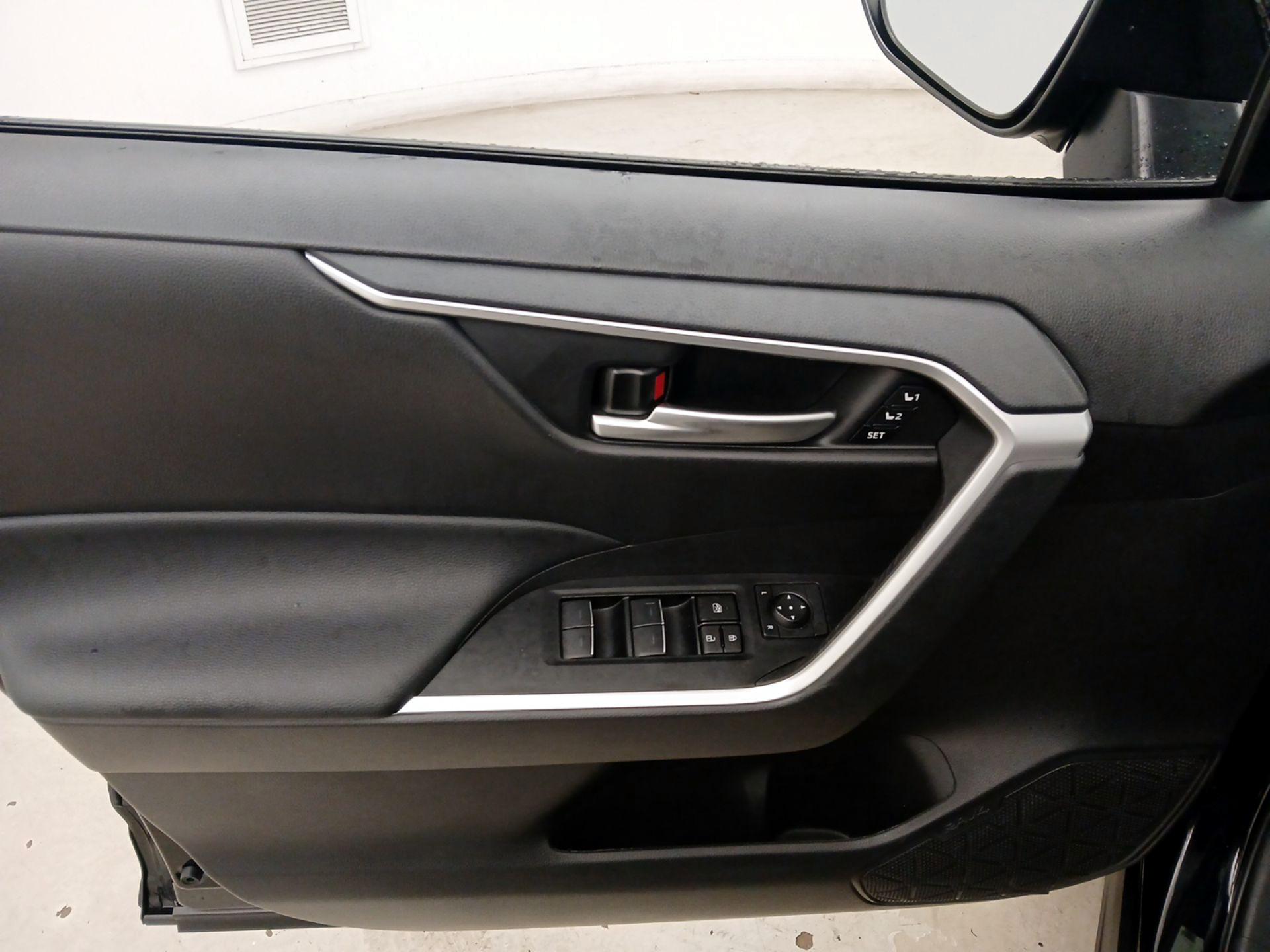 Thumbnail: 2024 Toyota RAV4 - 12