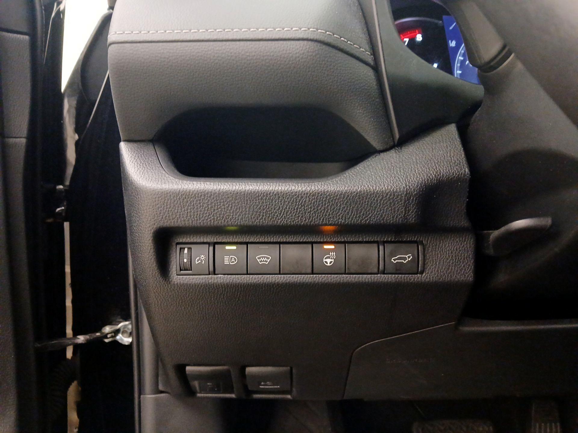 Thumbnail: 2024 Toyota RAV4 - 13