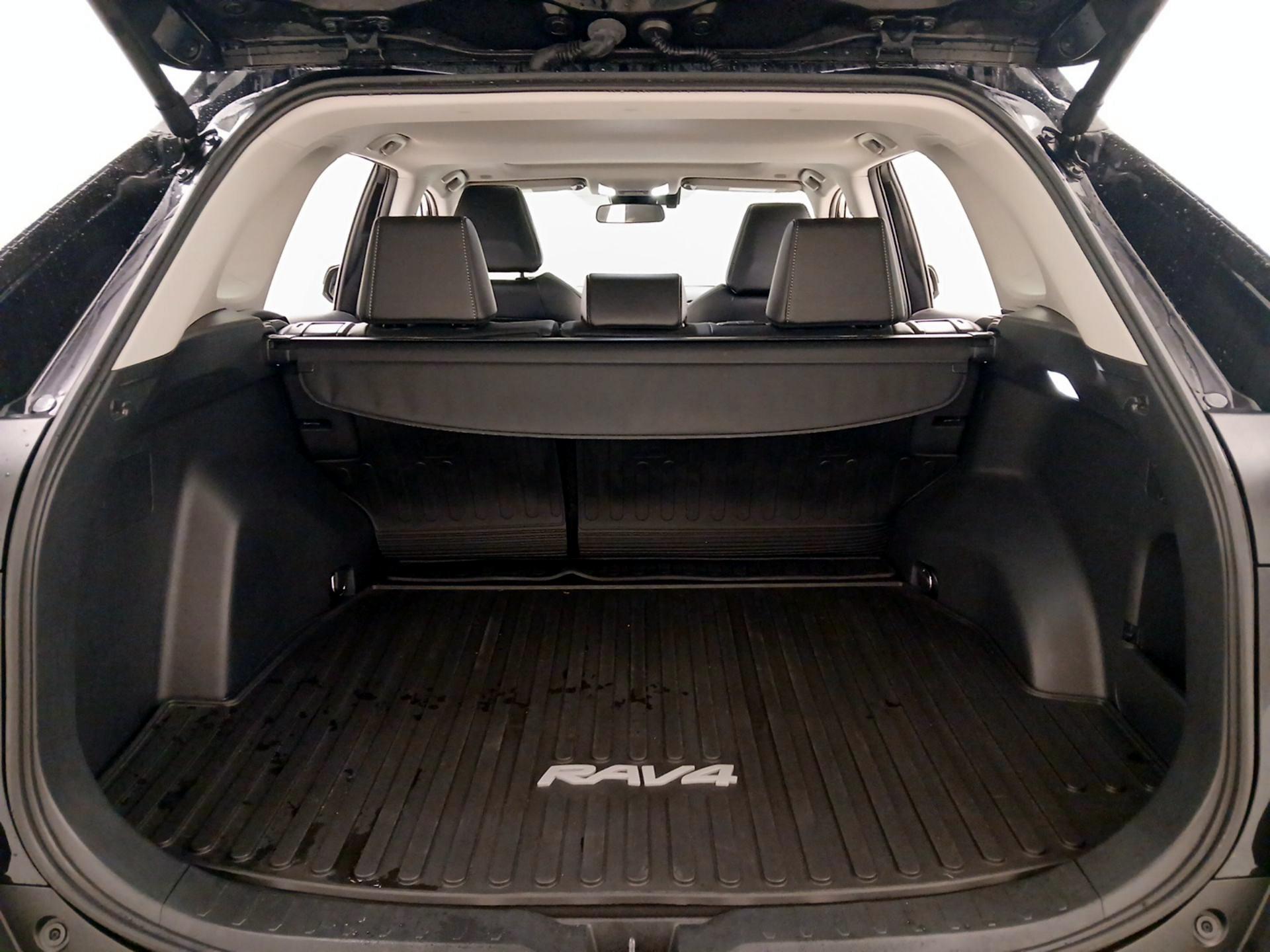 Thumbnail: 2024 Toyota RAV4 - 20