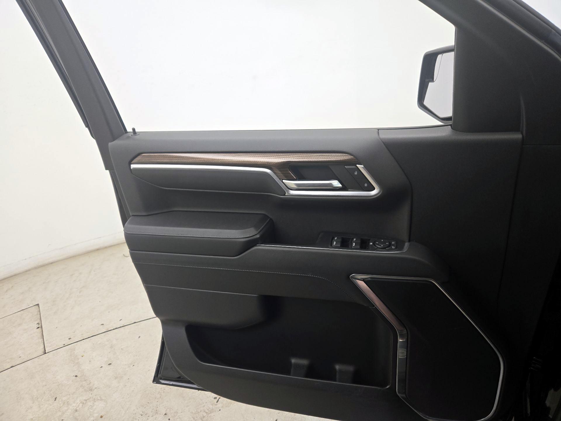 Thumbnail: 2023 Chevrolet Silverado 1500 - 12