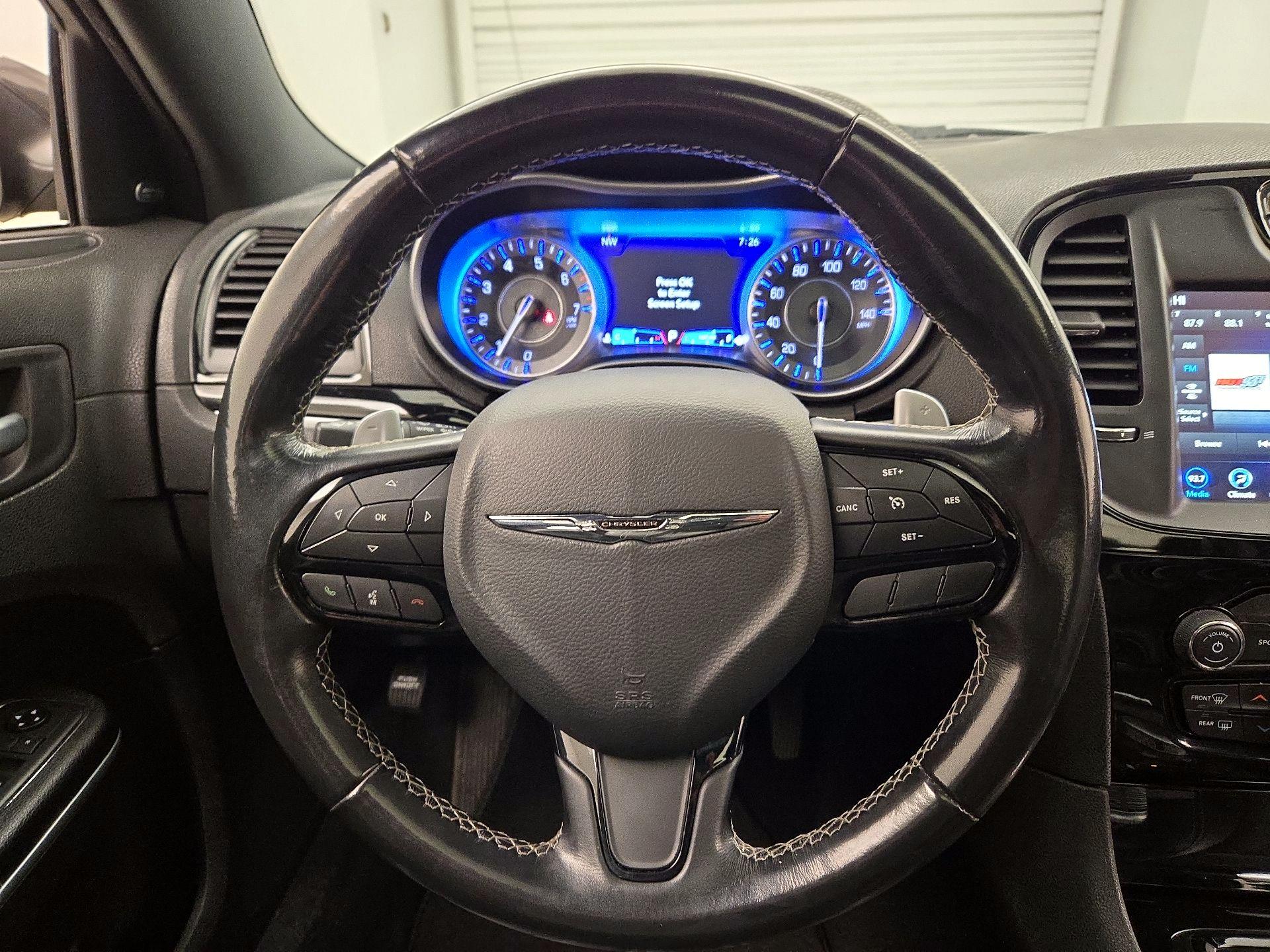 Thumbnail: 2021 Chrysler 300 - 10