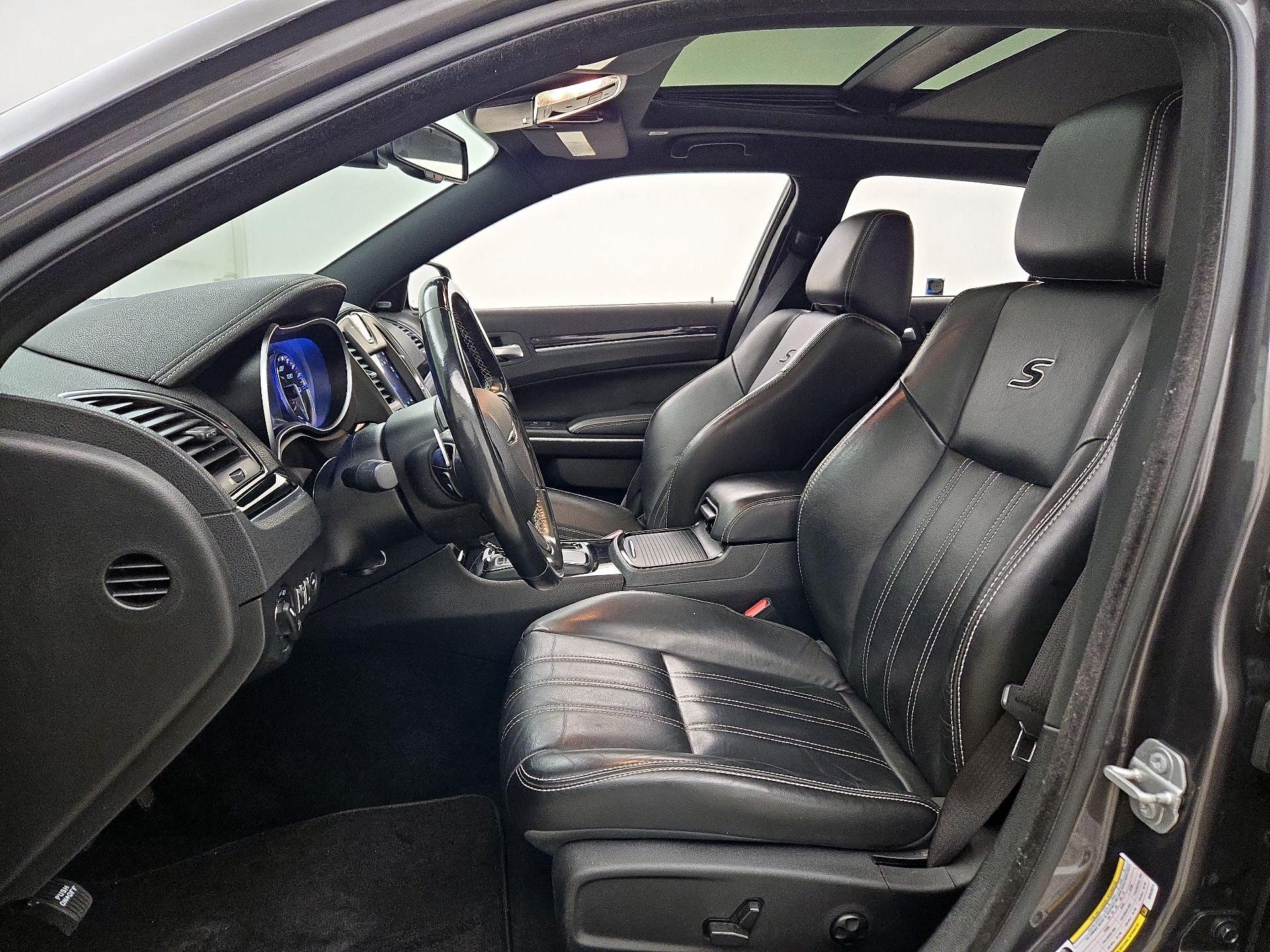 Thumbnail: 2021 Chrysler 300 - 11