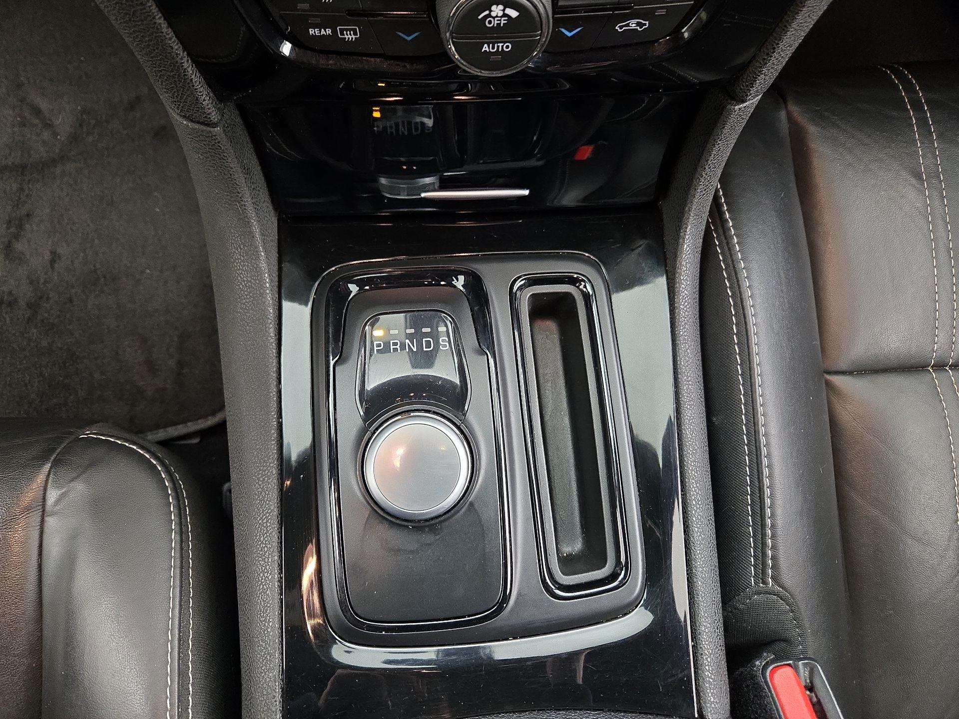 Thumbnail: 2021 Chrysler 300 - 17