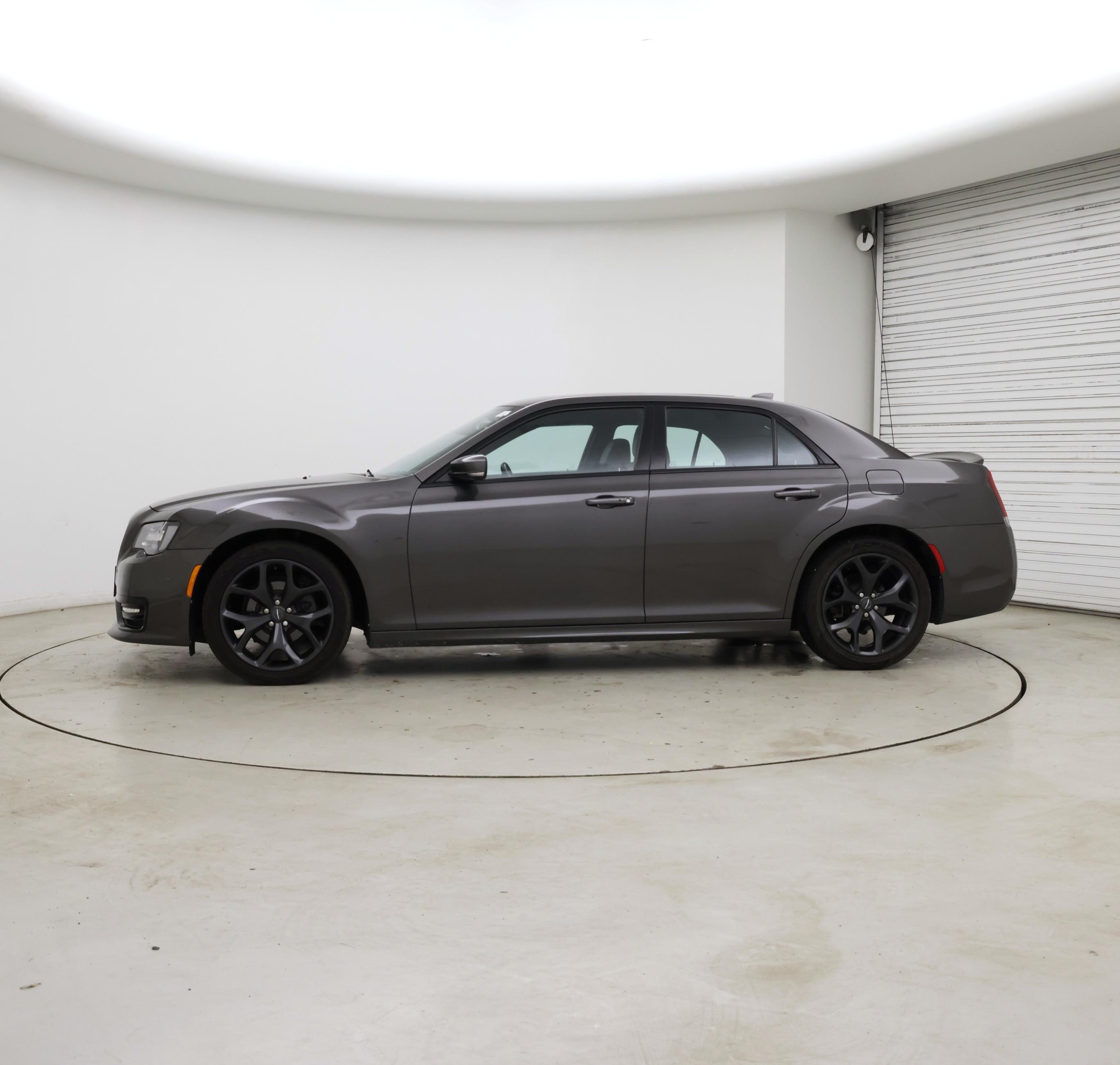 Thumbnail: 2021 Chrysler 300 - 3