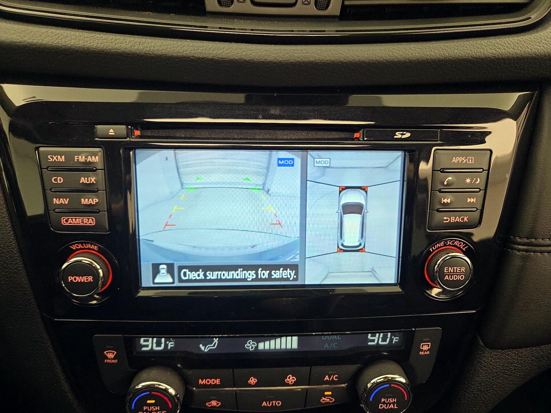 Thumbnail: 2017 Nissan Rogue - 15