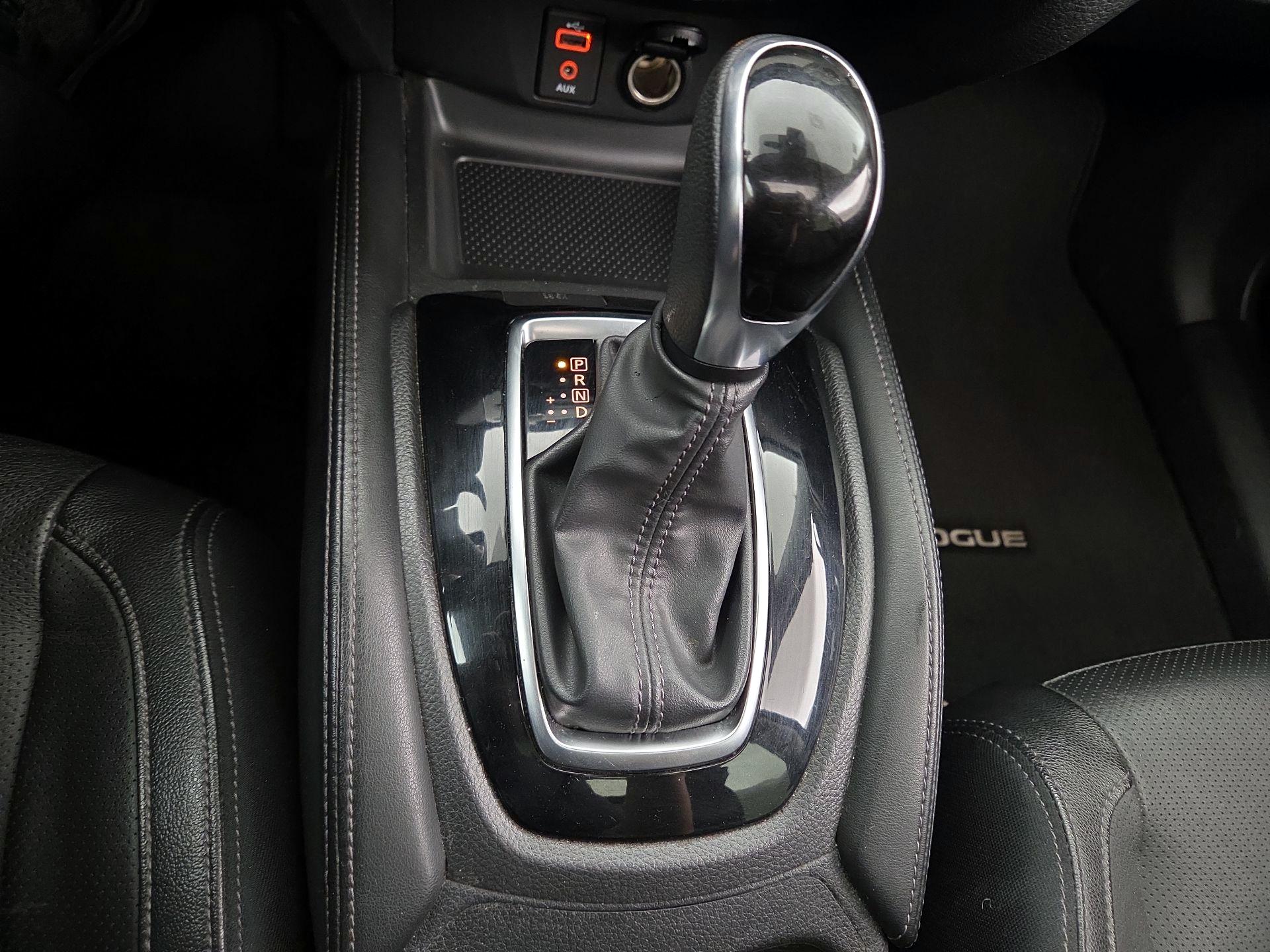 Thumbnail: 2017 Nissan Rogue - 18