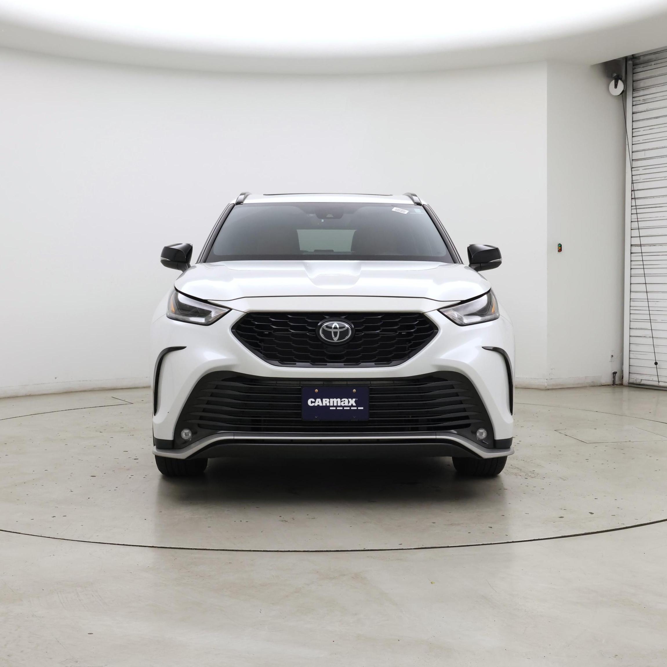 Thumbnail: 2022 Toyota Highlander - 5