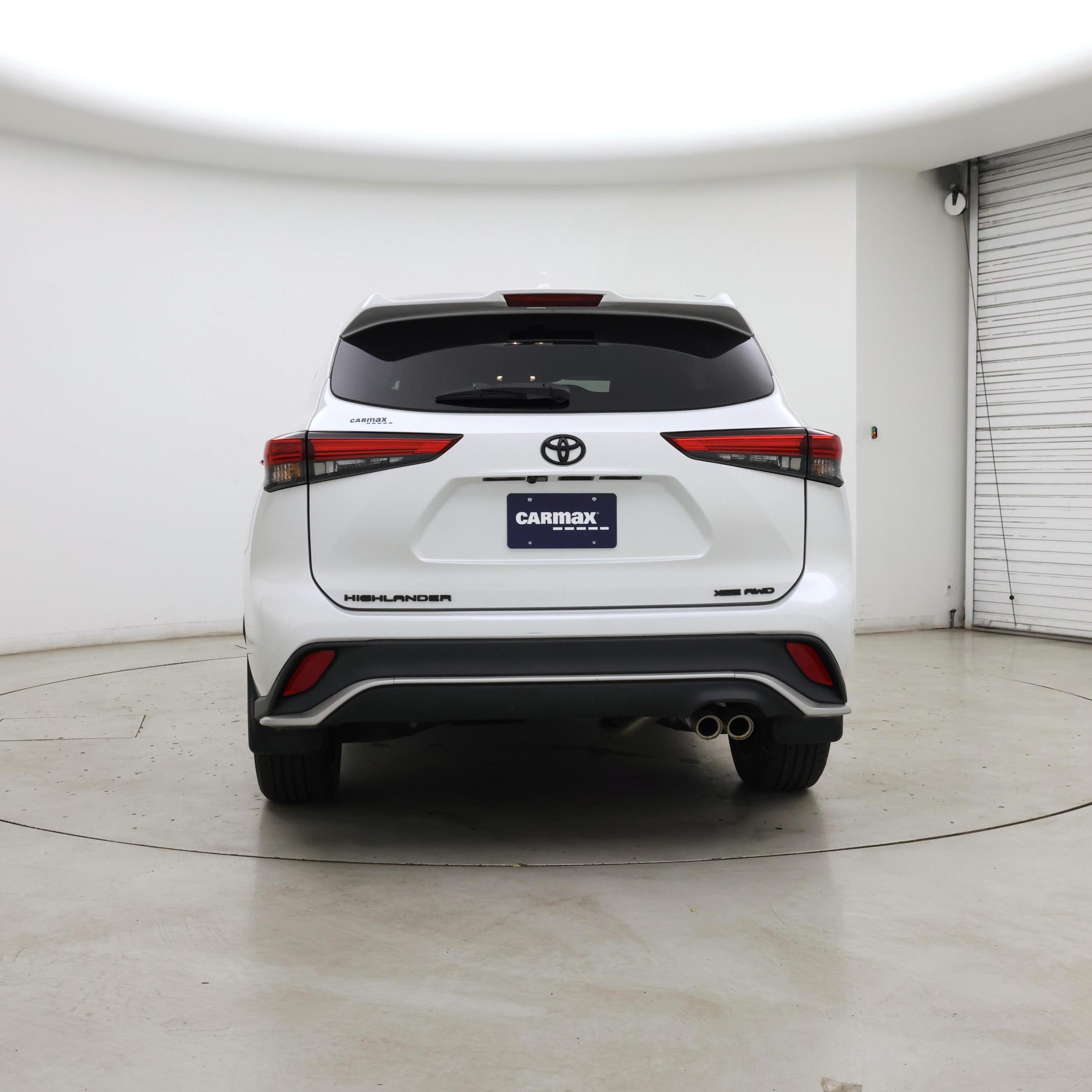 Thumbnail: 2022 Toyota Highlander - 6