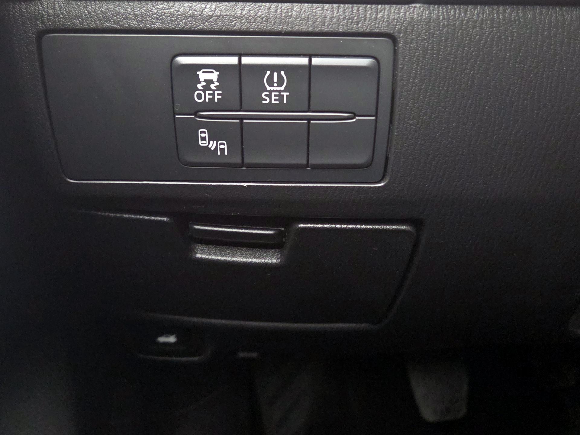 Thumbnail: 2016 Mazda Mazda6 - 13