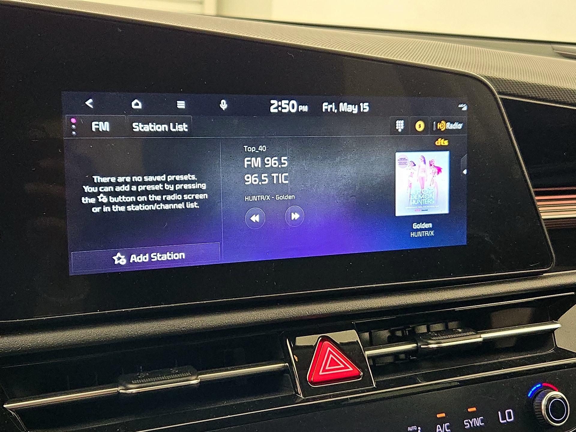 Thumbnail: 2023 Kia Niro - 15