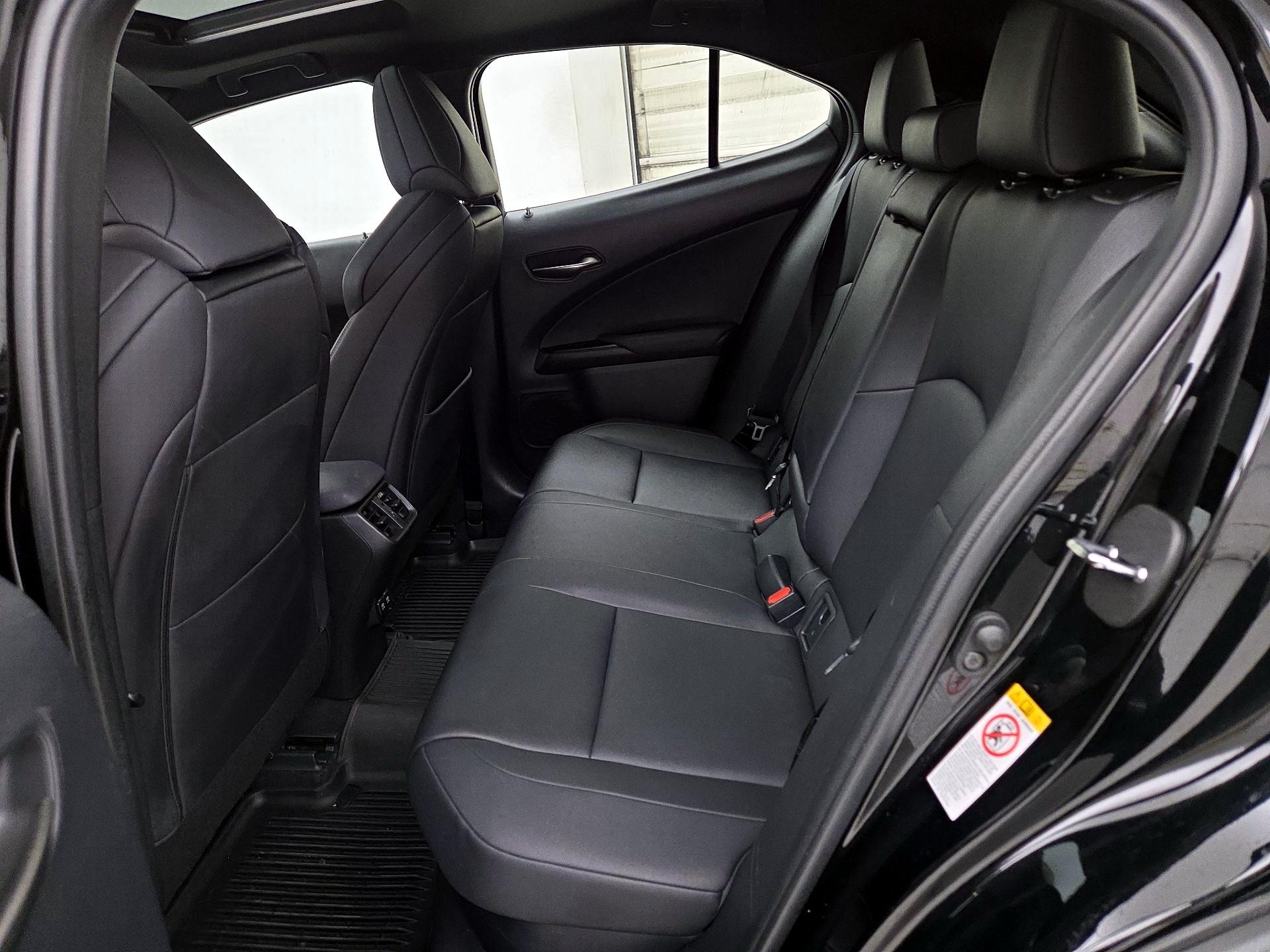 Thumbnail: 2019 Lexus UX - 20