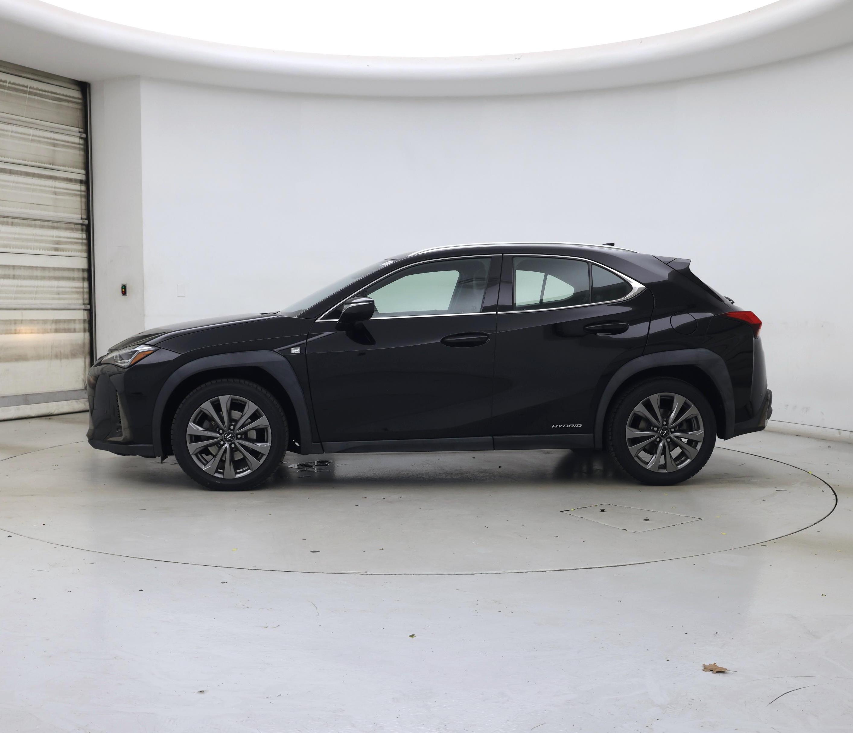 Thumbnail: 2019 Lexus UX - 3