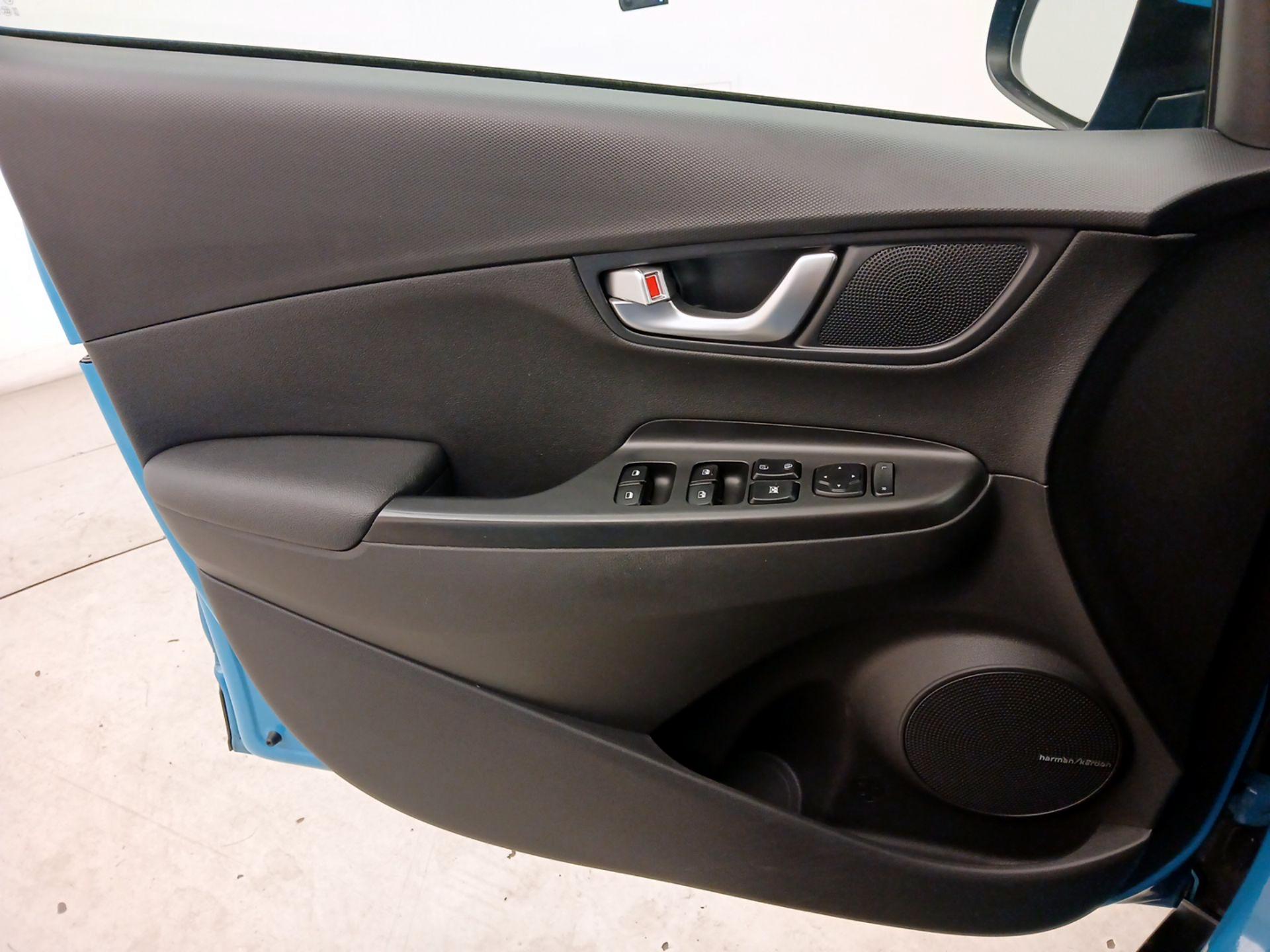 Thumbnail: 2023 Hyundai Kona - 12