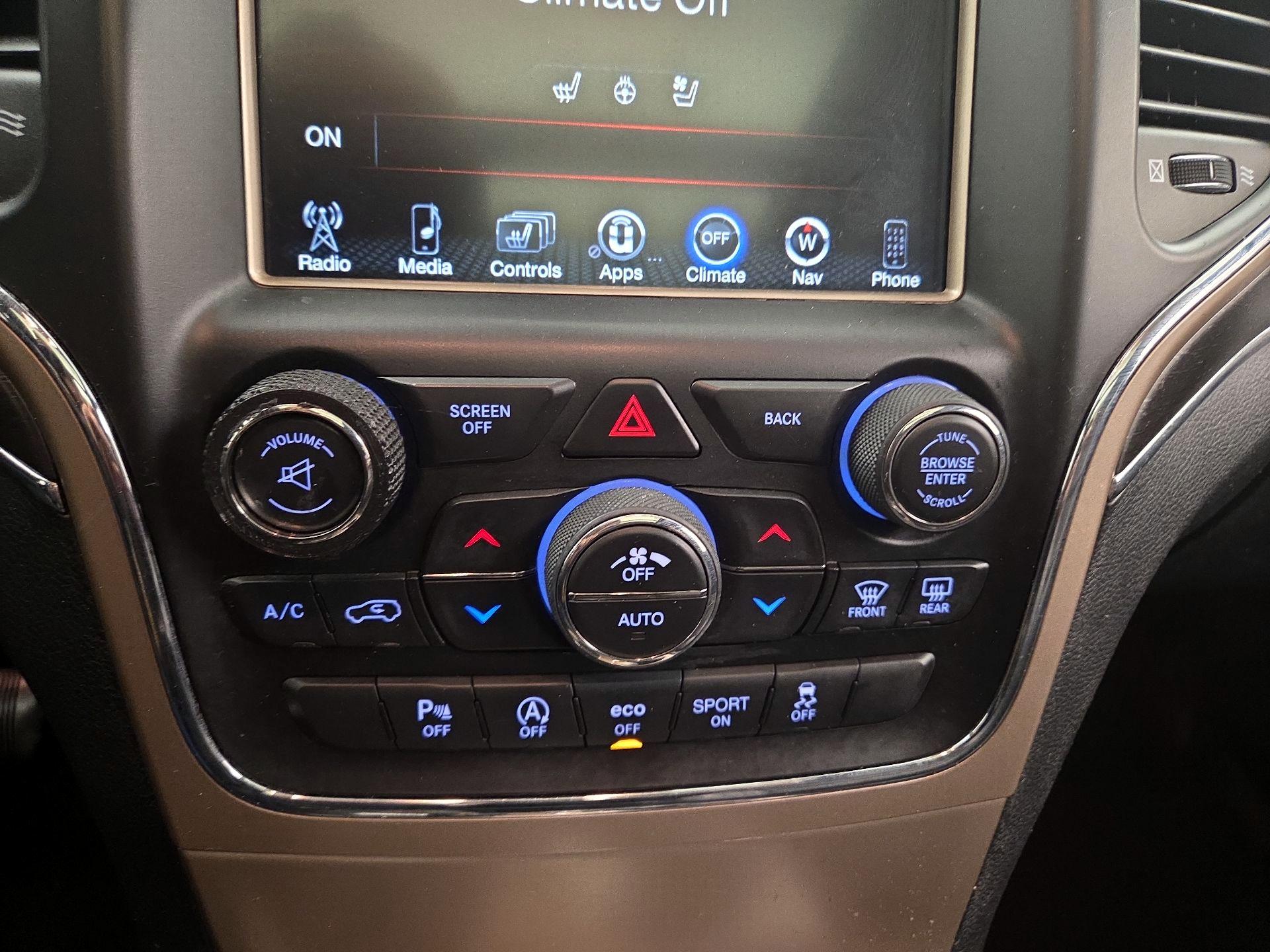 Thumbnail: 2017 Jeep Grand Cherokee - 16