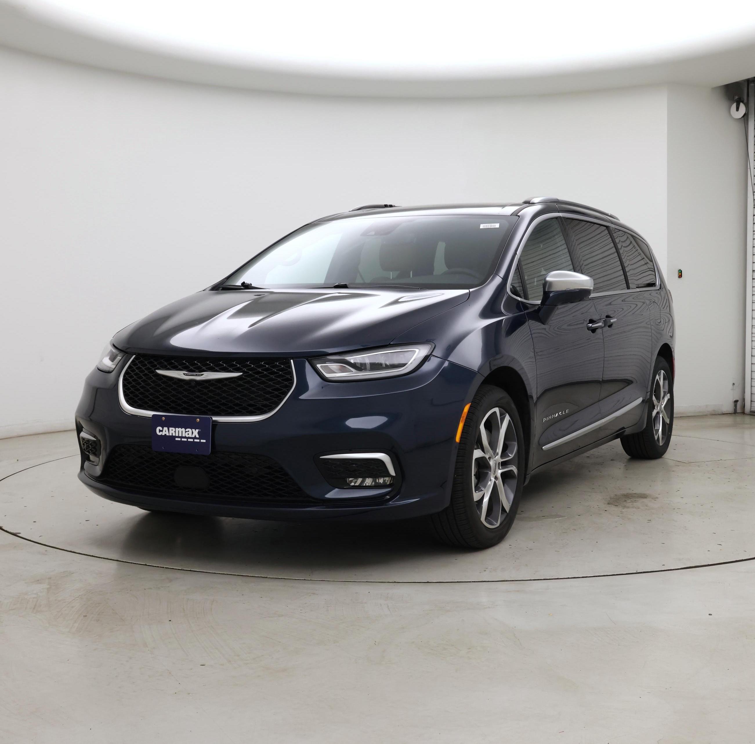 Thumbnail: 2022 Chrysler Pacifica - 4