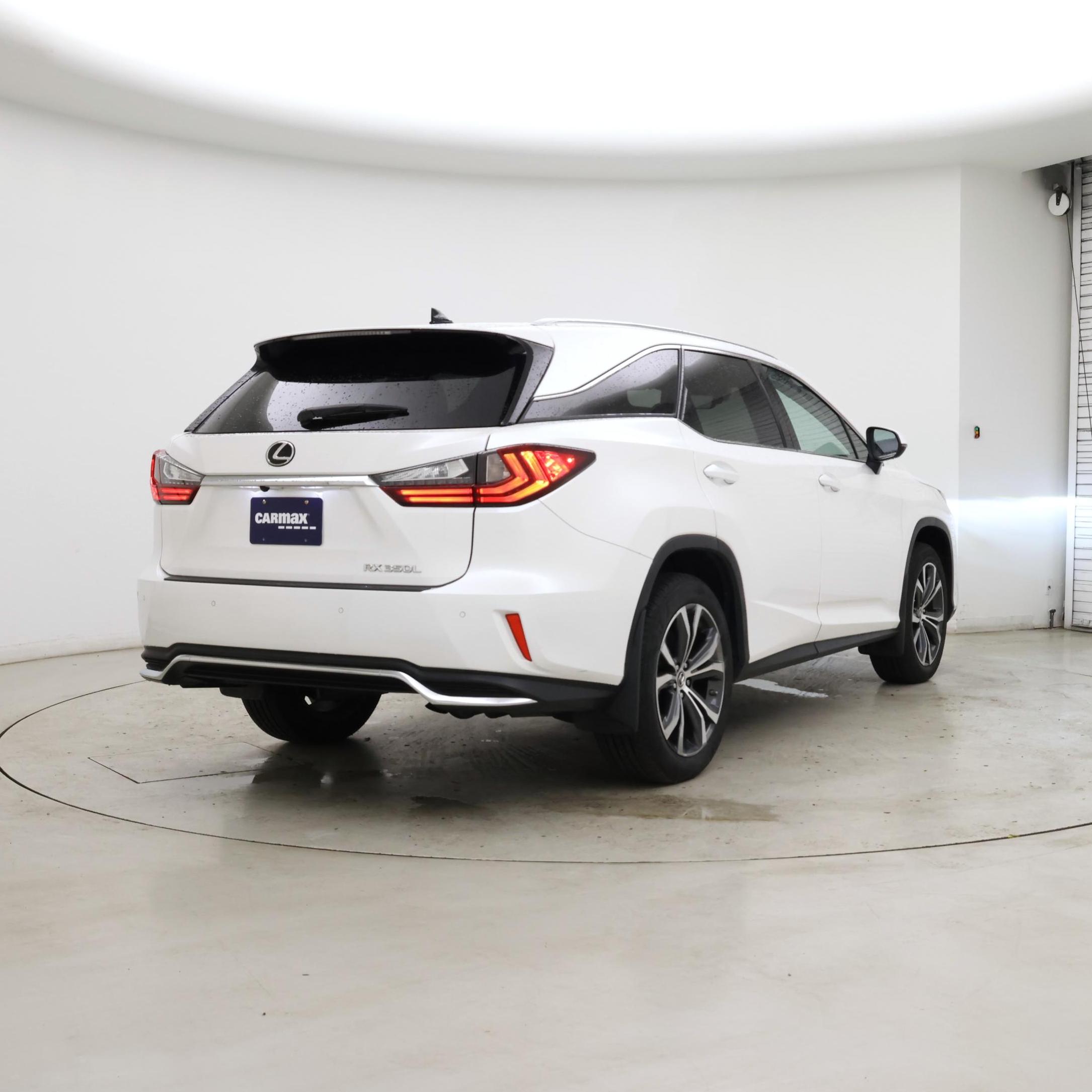 Thumbnail: 2022 Lexus RX - 8