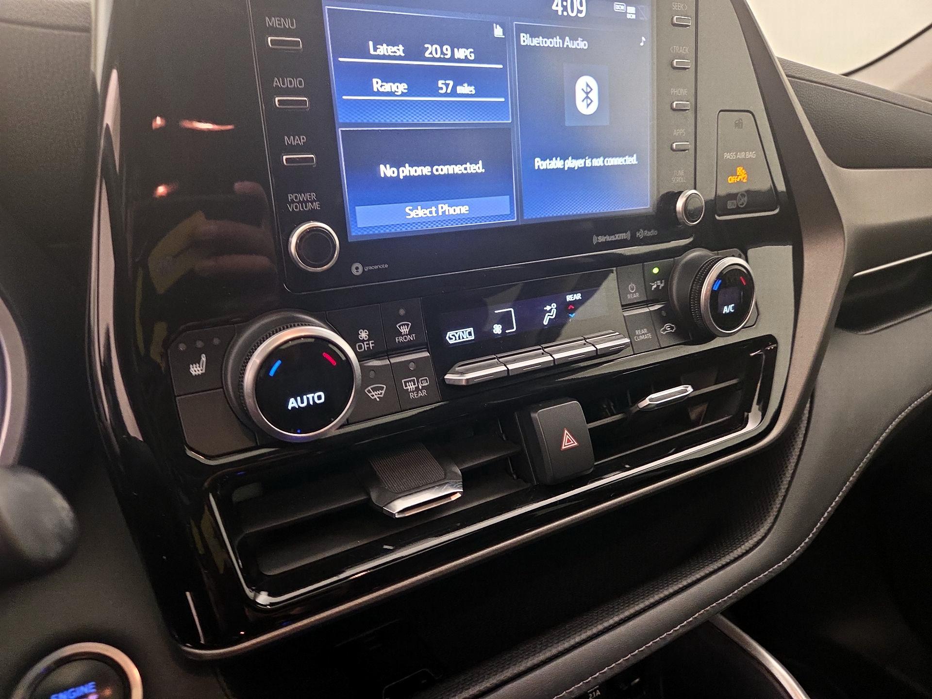 Thumbnail: 2021 Toyota Highlander - 16