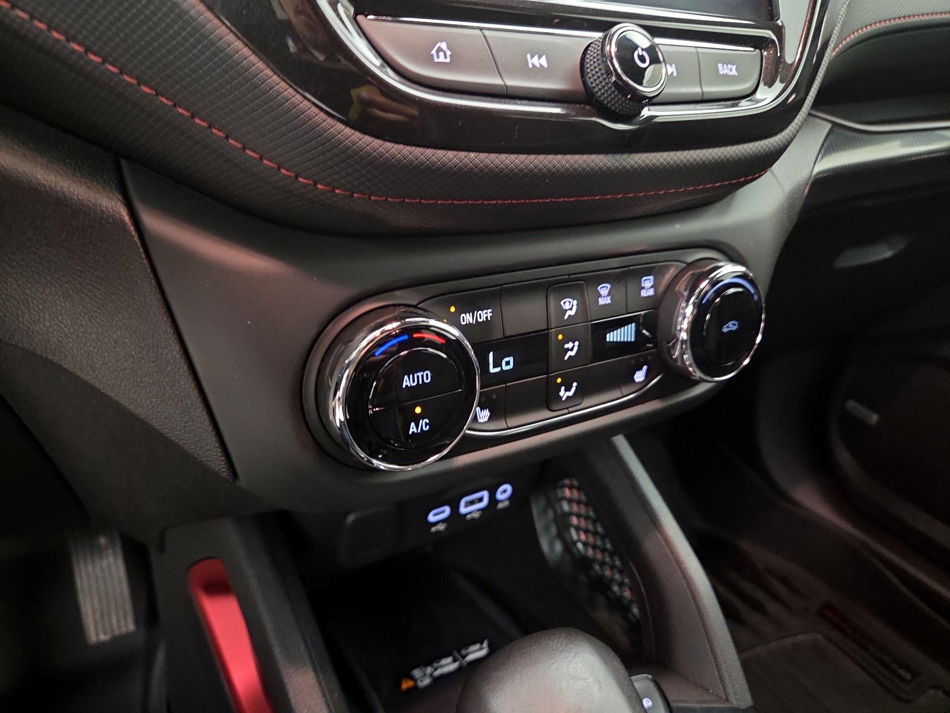 Thumbnail: 2023 Chevrolet TrailBlazer - 16