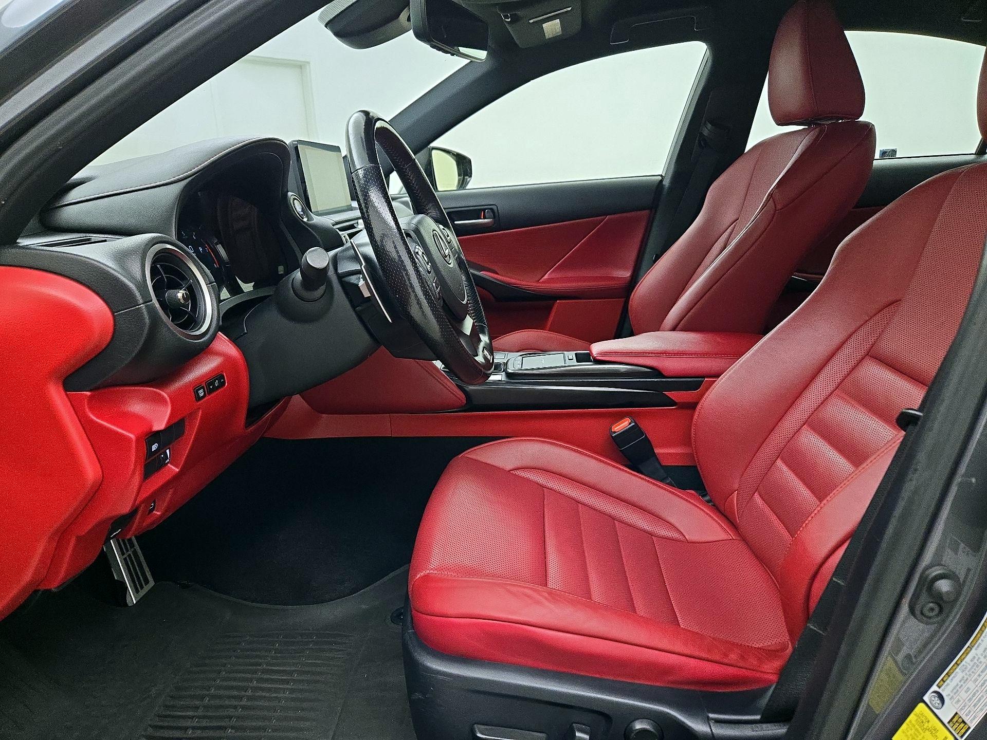 Thumbnail: 2021 Lexus IS - 11