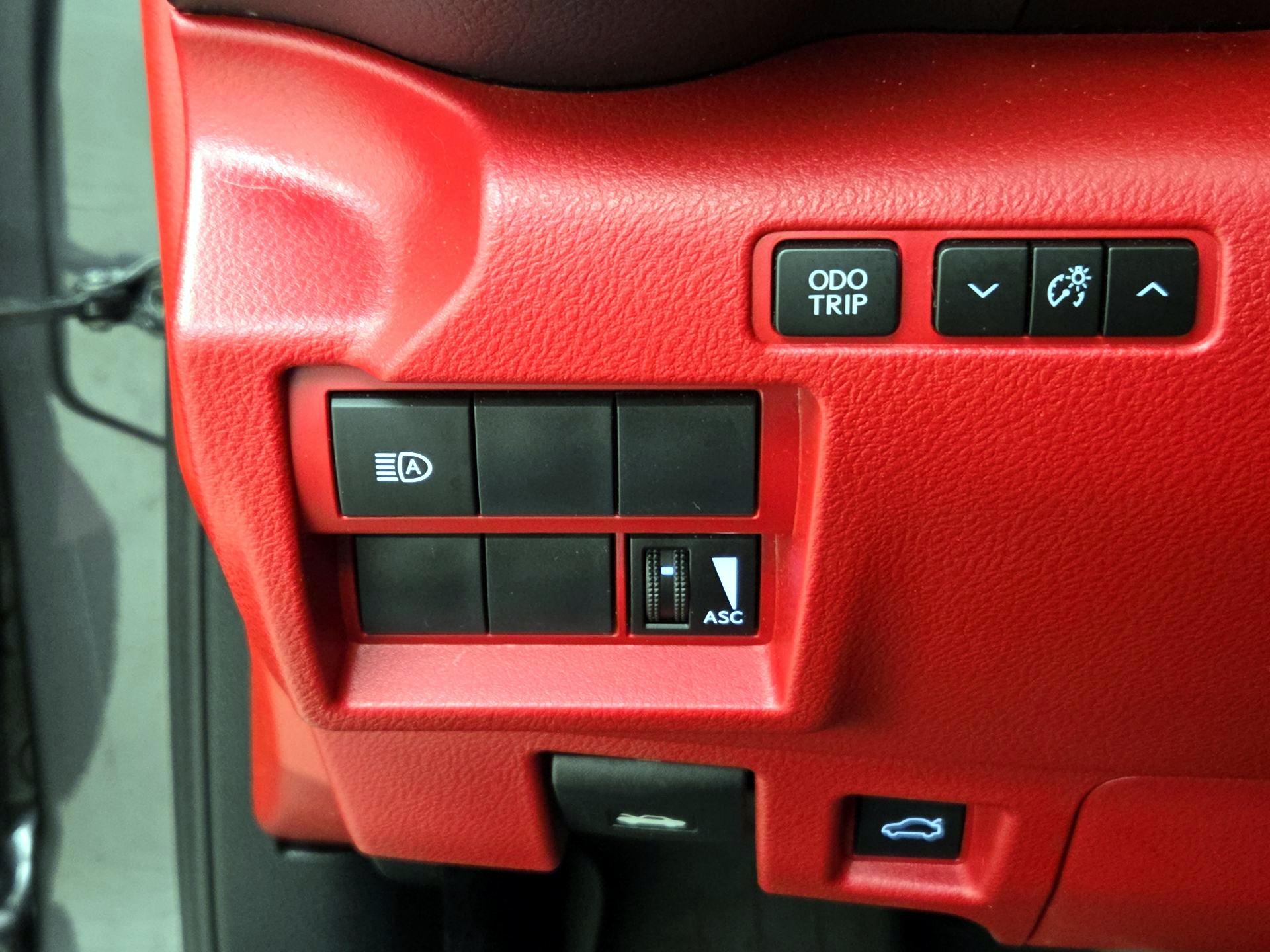 Thumbnail: 2021 Lexus IS - 13